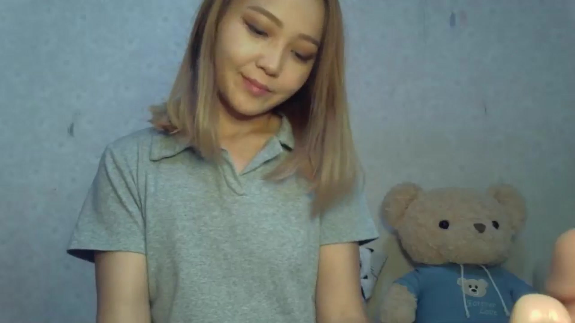 Gallery image thumbnail from Cute_TinyAni's myfreecams stream on, 09/25/2024, 08:35 image 19 of 20