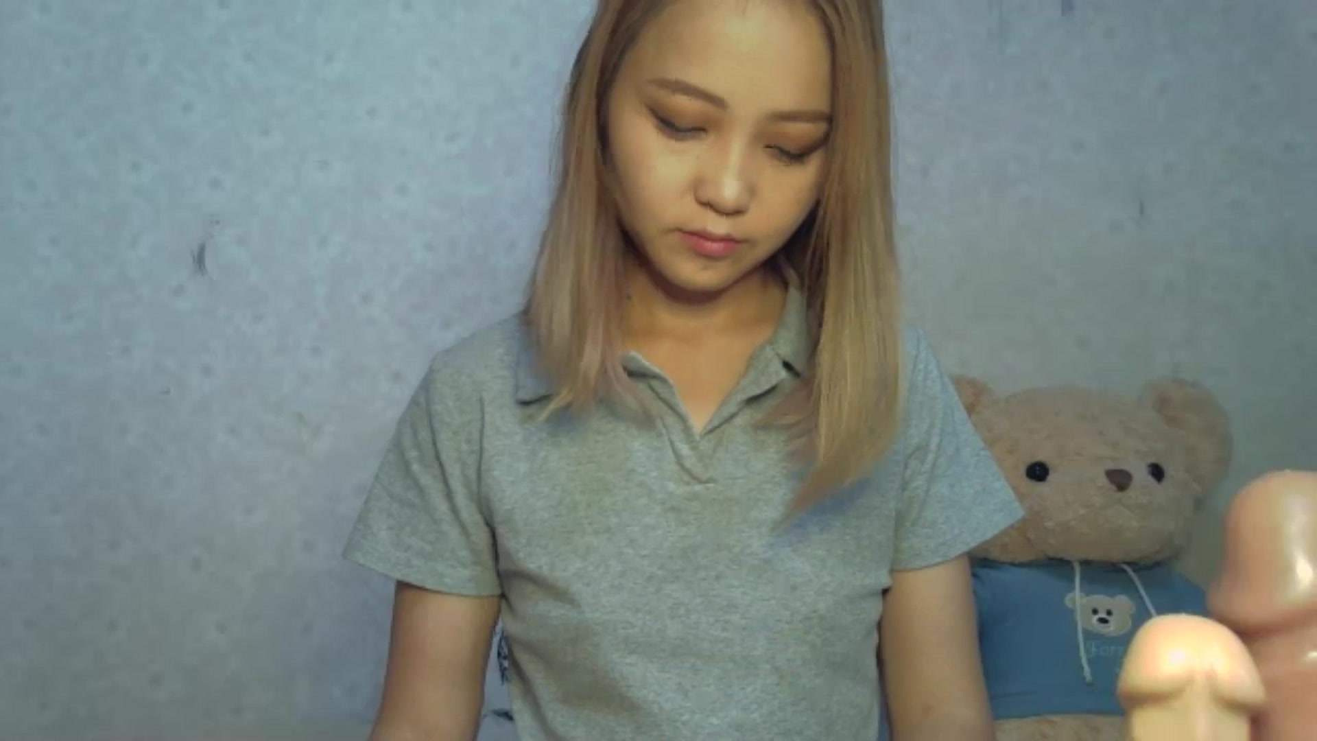 Gallery image thumbnail from Cute_TinyAni's myfreecams stream on, 09/25/2024, 08:35 image 7 of 20