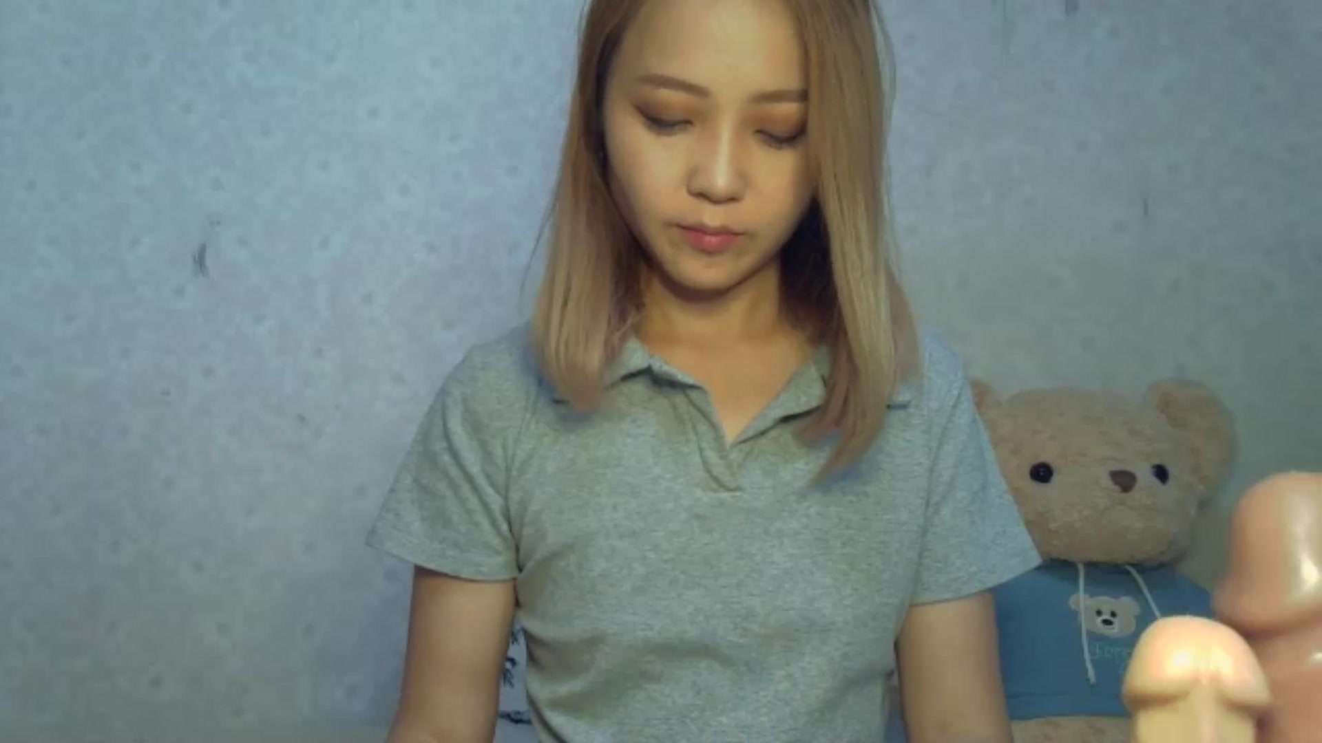 Gallery image thumbnail from Cute_TinyAni's myfreecams stream on, 09/25/2024, 08:35 image 9 of 20