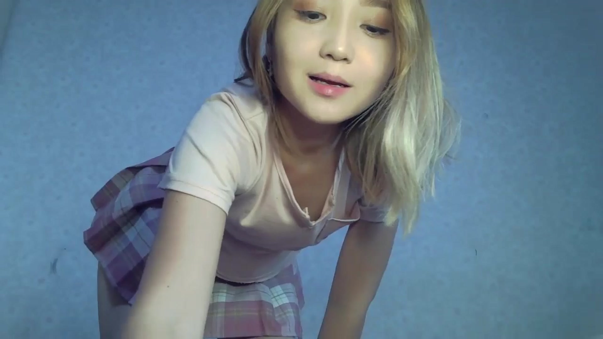 Gallery image thumbnail from Cute_TinyAni's myfreecams stream on, 09/28/2024, 09:08 image 9 of 20