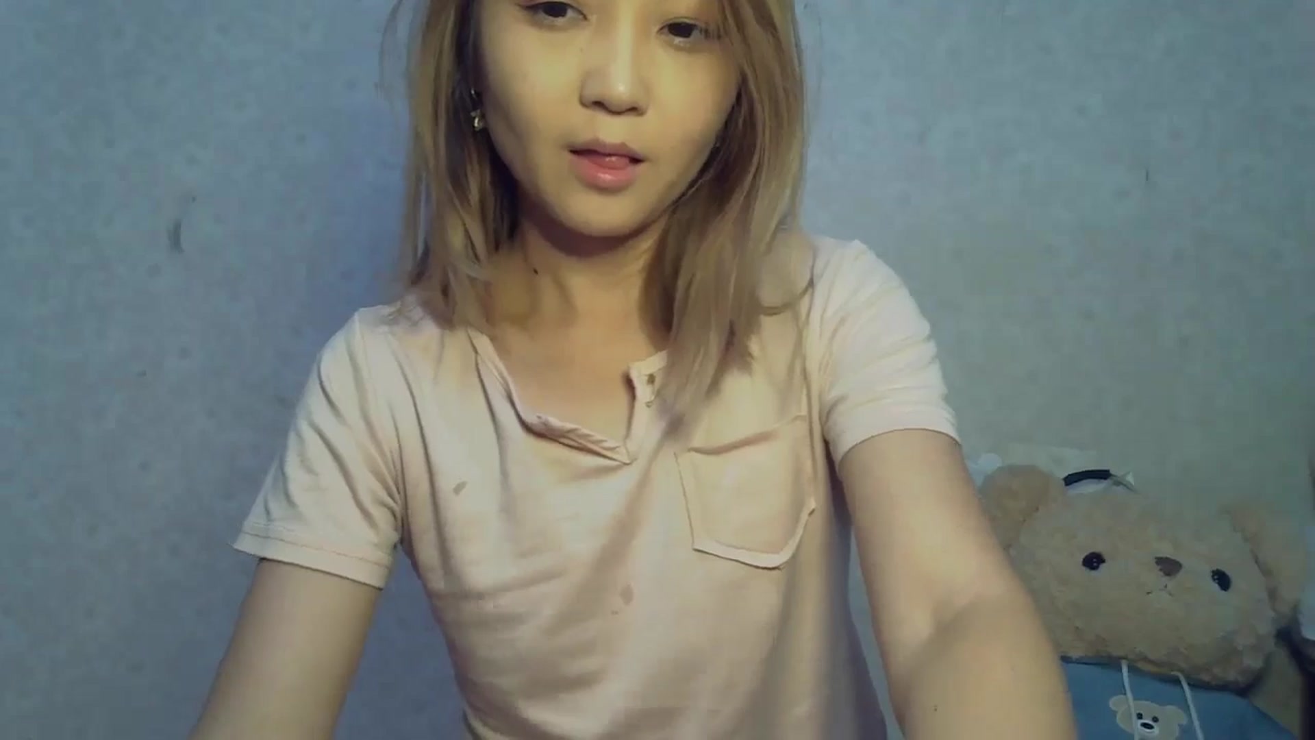 Gallery image thumbnail from Cute_TinyAni's myfreecams stream on, 09/28/2024, 10:30 image 18 of 20