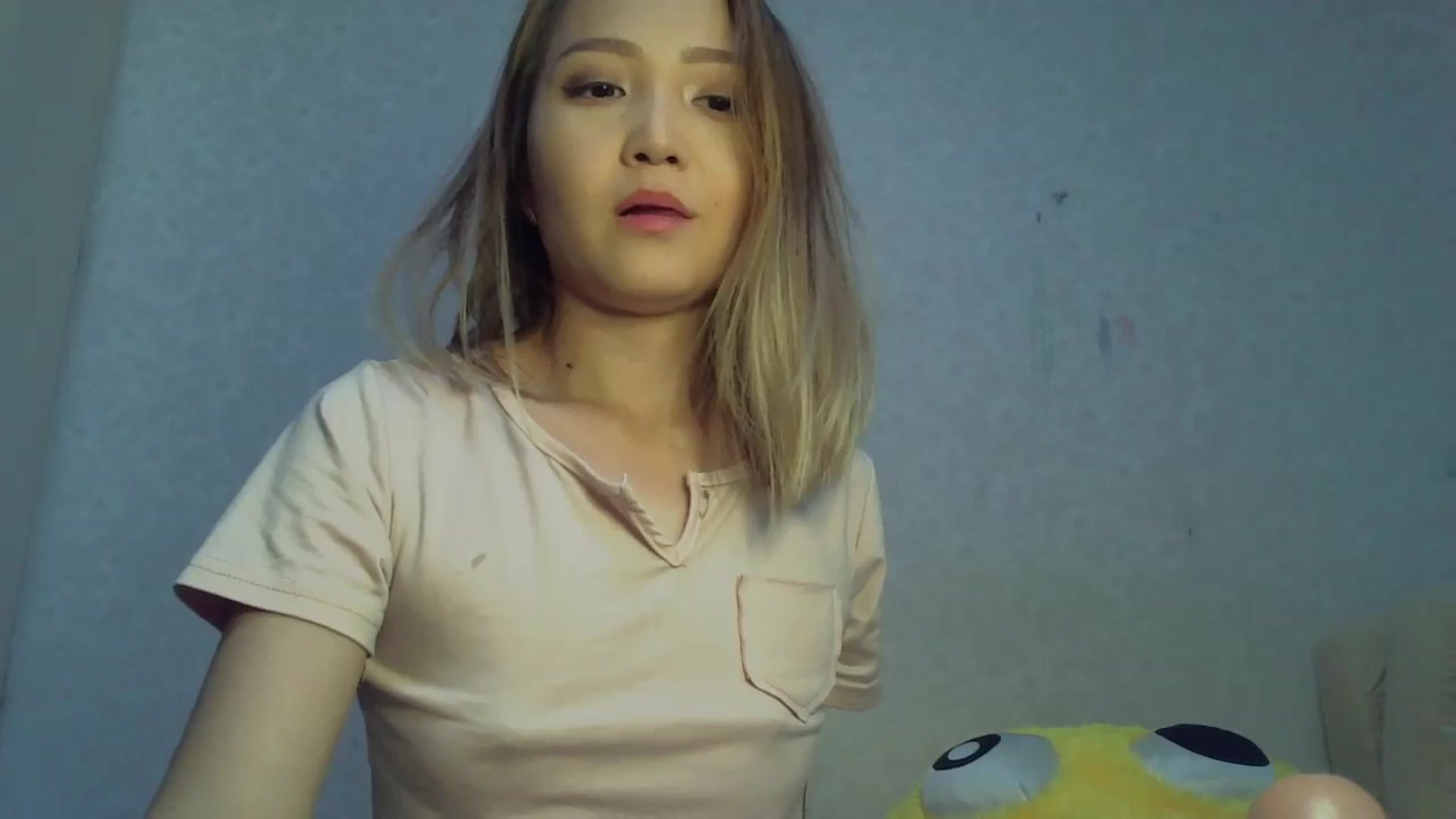 Gallery image thumbnail from Cute_TinyAni's myfreecams stream on, 10/07/2024, 07:37 image 4 of 20