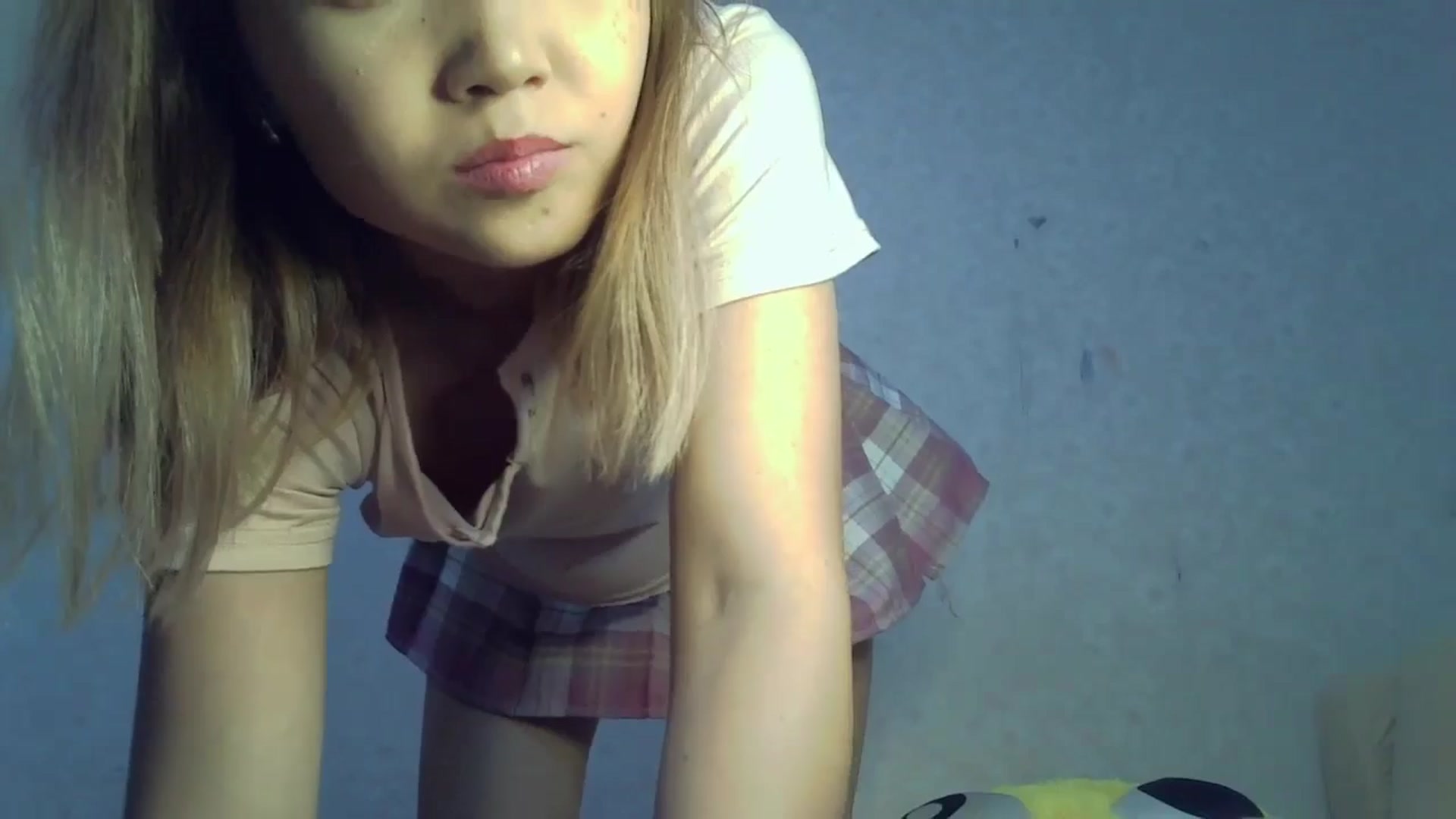 Gallery image thumbnail from Cute_TinyAni's myfreecams stream on, 10/07/2024, 07:37 image 9 of 20
