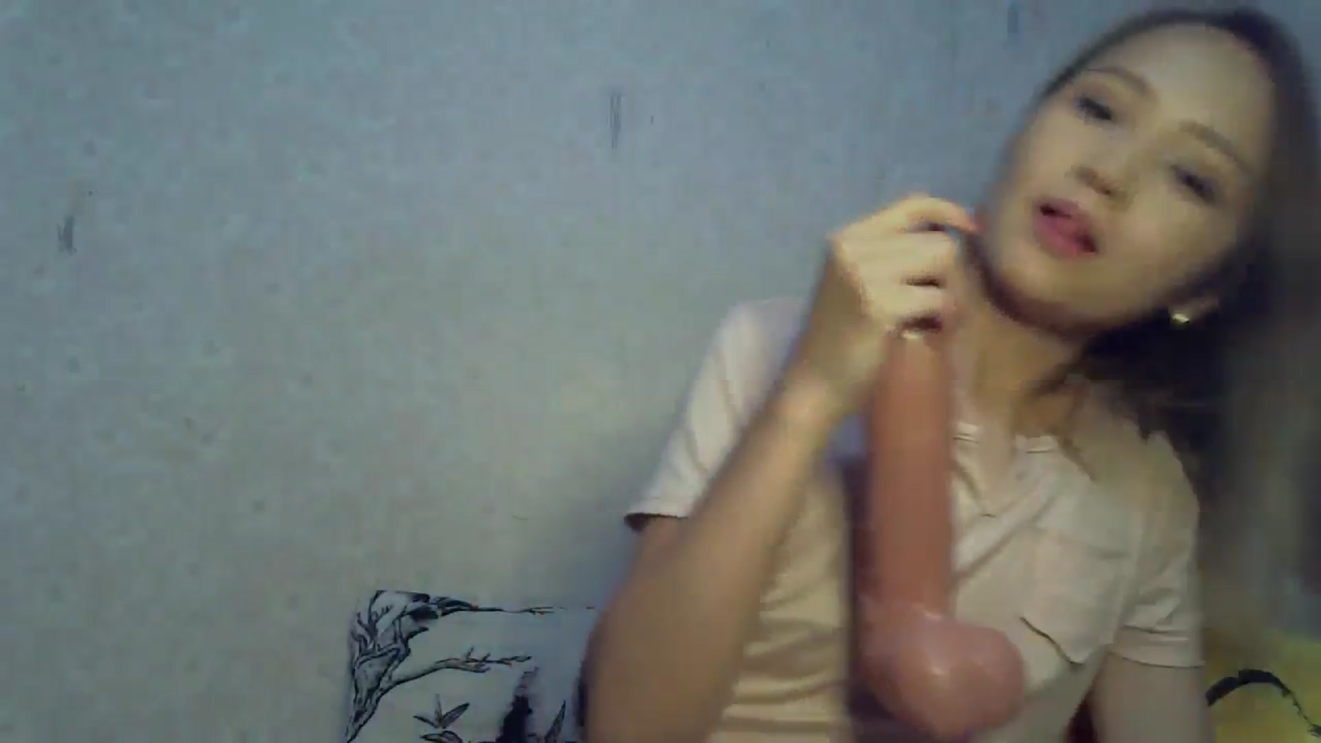 Gallery image thumbnail from Cute_TinyAni's myfreecams stream on, 10/07/2024, 19:29 image 19 of 20