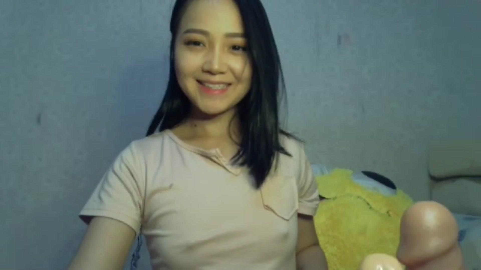 Gallery image thumbnail from Cute_TinyAni's myfreecams stream on, 10/18/2024, 13:04 image 14 of 20