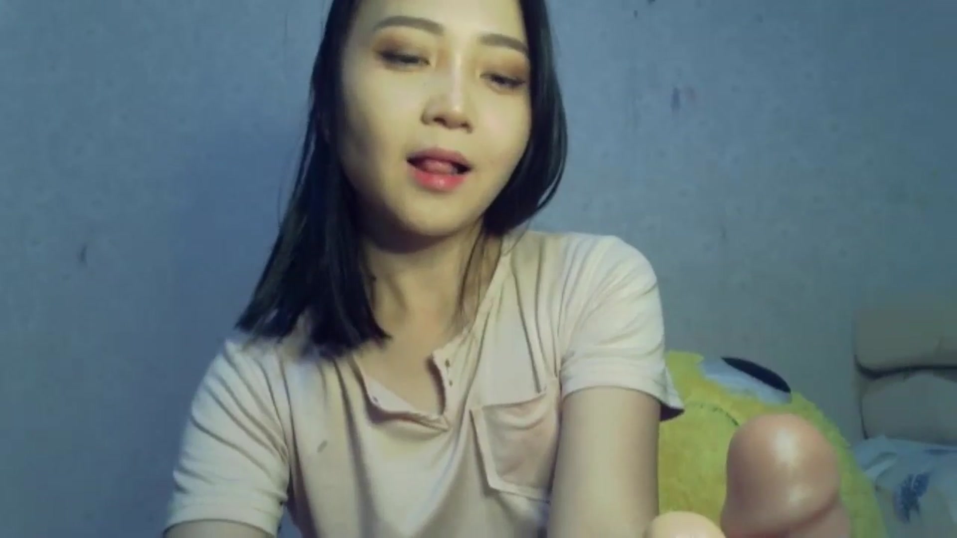 Gallery image thumbnail from Cute_TinyAni's myfreecams stream on, 10/18/2024, 13:04 image 8 of 20