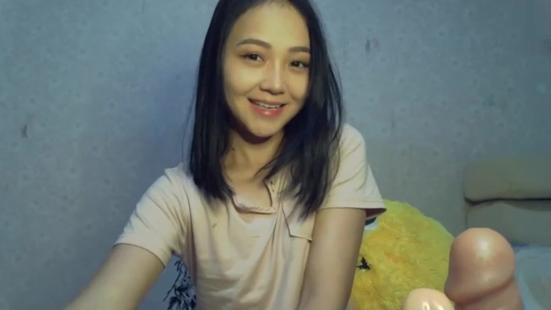 Gallery image thumbnail from Cute_TinyAni's myfreecams stream on, 10/18/2024, 13:26 image 9 of 20