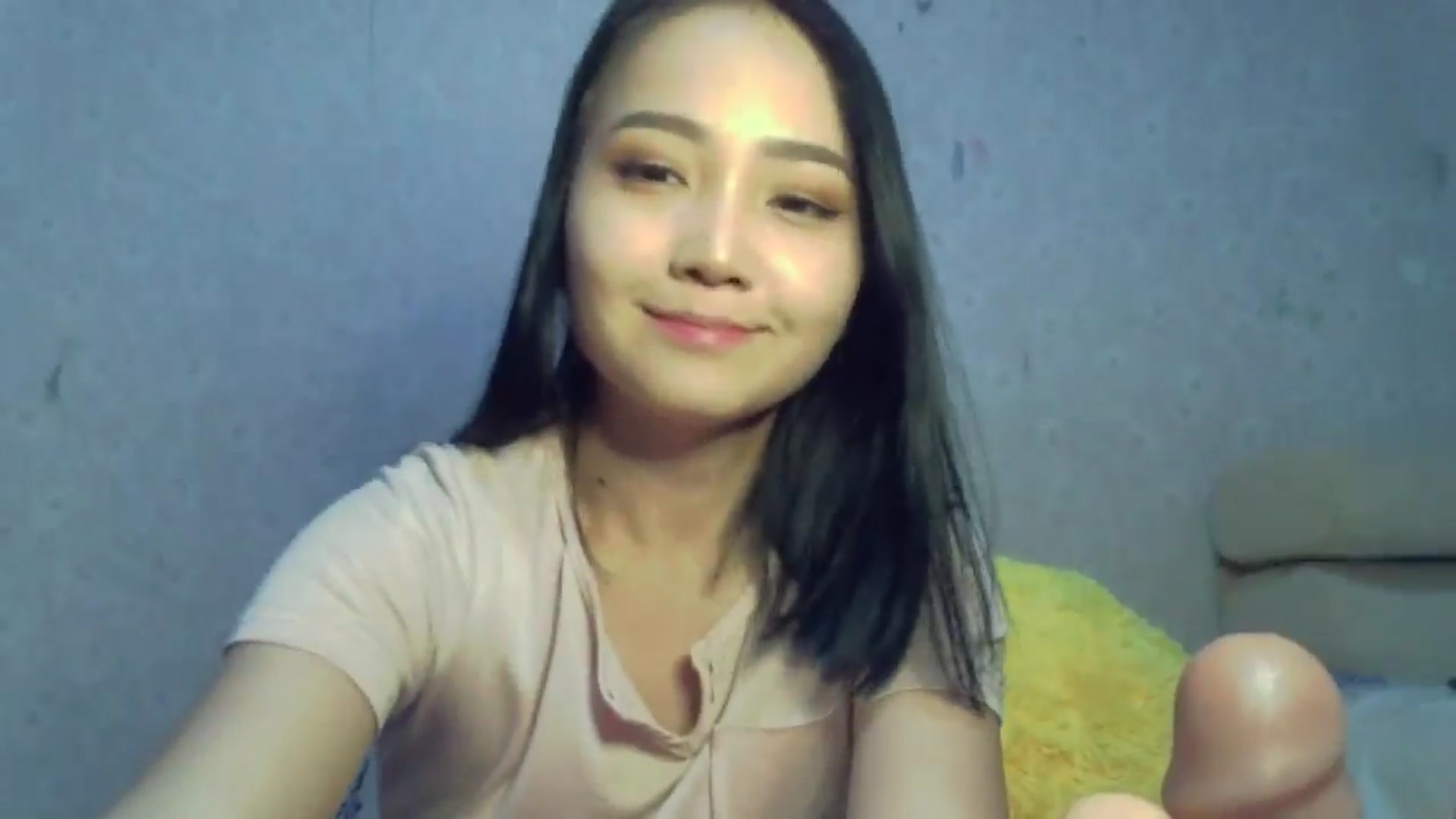 Gallery image thumbnail from Cute_TinyAni's myfreecams stream on, 10/18/2024, 13:26 image 13 of 20