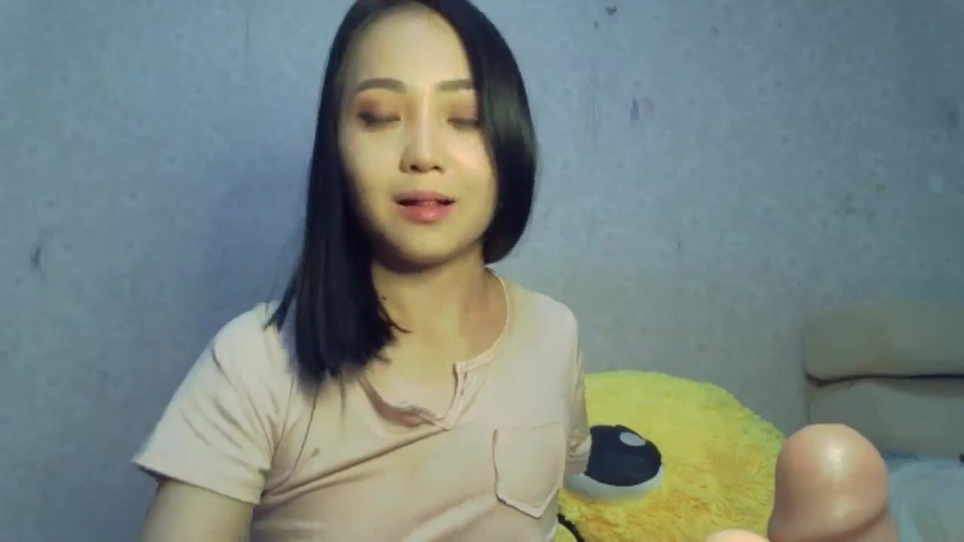 Gallery image thumbnail from Cute_TinyAni's myfreecams stream on, 10/18/2024, 13:26 image 15 of 20
