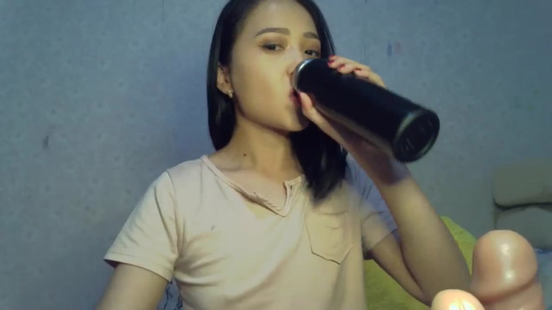 Gallery image thumbnail from Cute_TinyAni's myfreecams stream on, 10/18/2024, 18:15 image 7 of 20