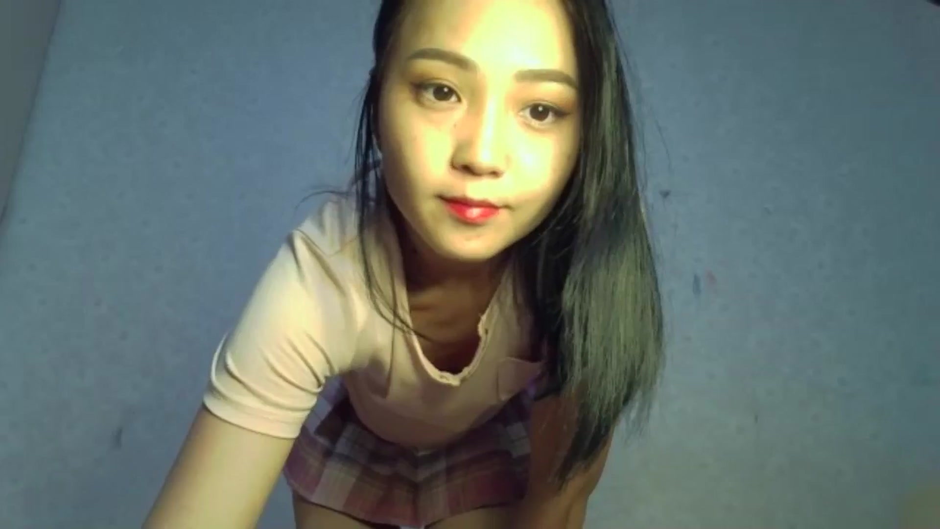 Gallery image thumbnail from Cute_TinyAni's myfreecams stream on, 10/18/2024, 18:15 image 17 of 20