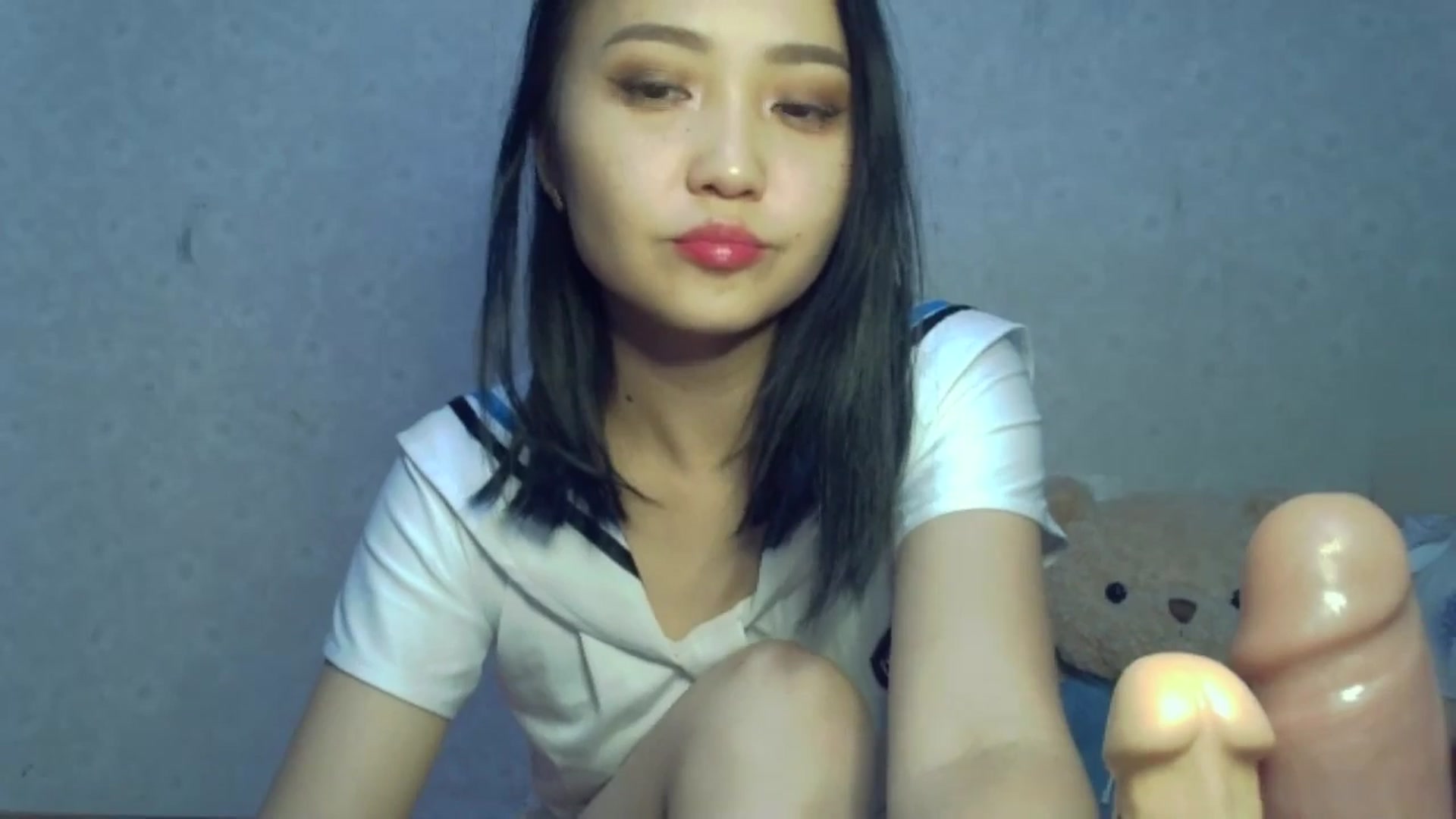 Gallery image thumbnail from Cute_TinyAni's myfreecams stream on, 10/19/2024, 12:15 image 8 of 20