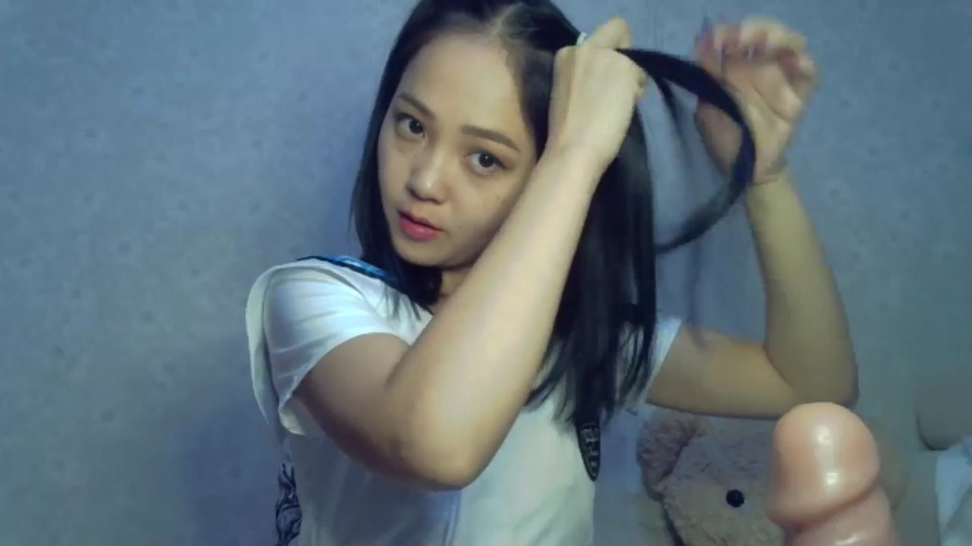 Gallery image thumbnail from Cute_TinyAni's myfreecams stream on, 10/19/2024, 13:20 image 9 of 20