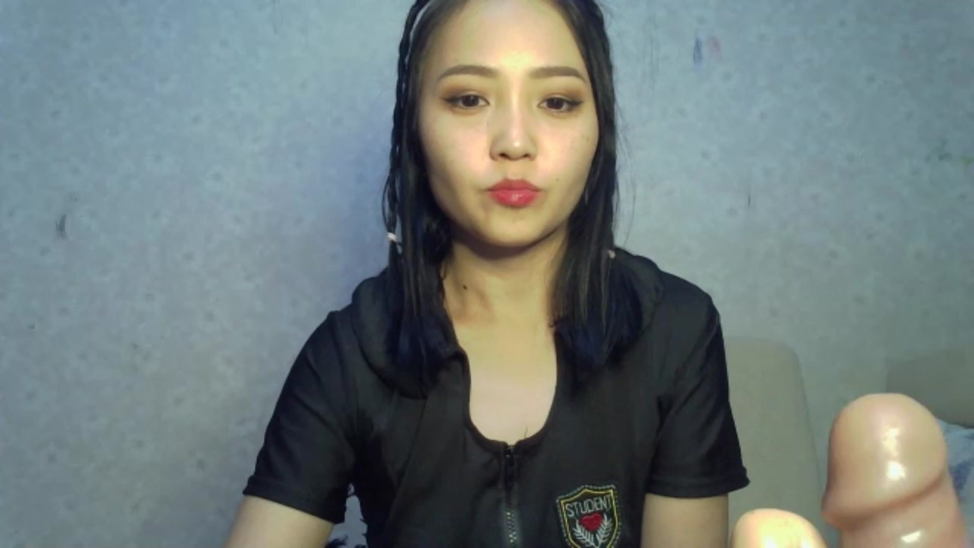 Gallery image thumbnail from Cute_TinyAni's myfreecams stream on, 10/19/2024, 17:29 image 7 of 20