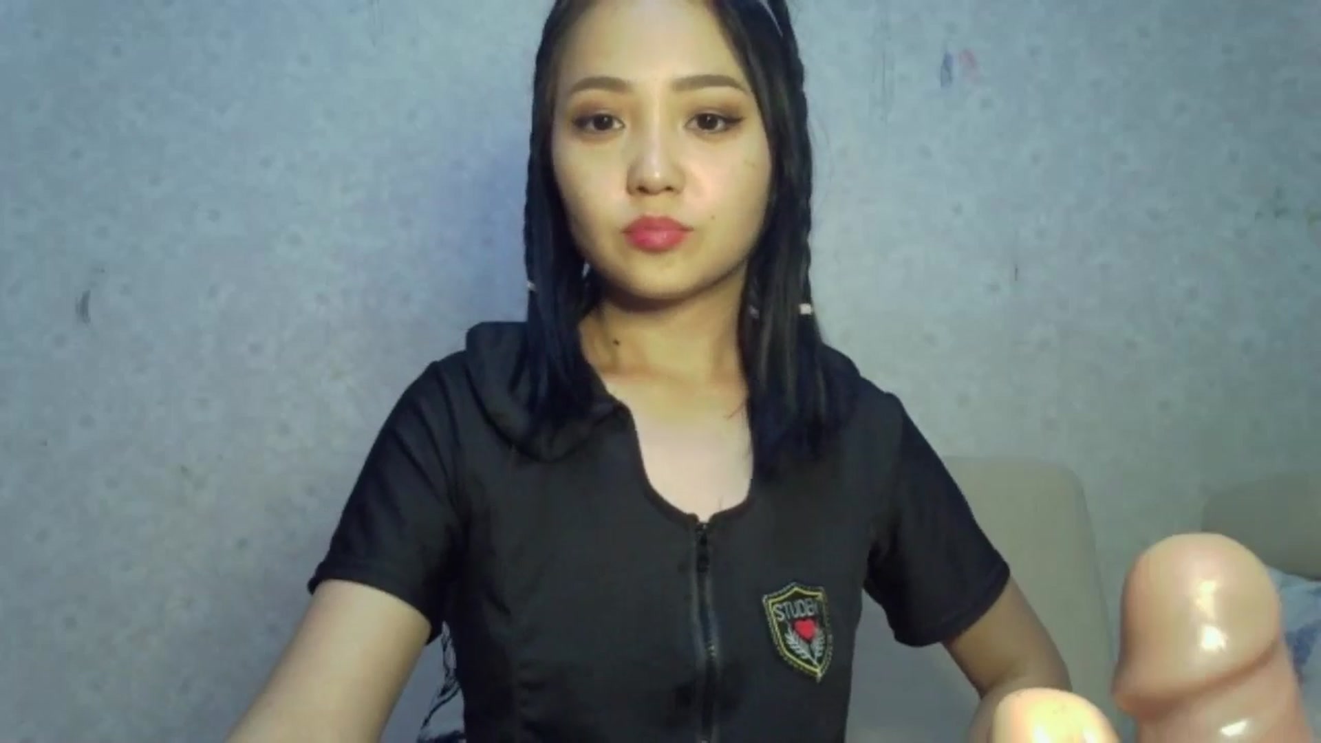 Gallery image thumbnail from Cute_TinyAni's myfreecams stream on, 10/19/2024, 17:29 image 4 of 20
