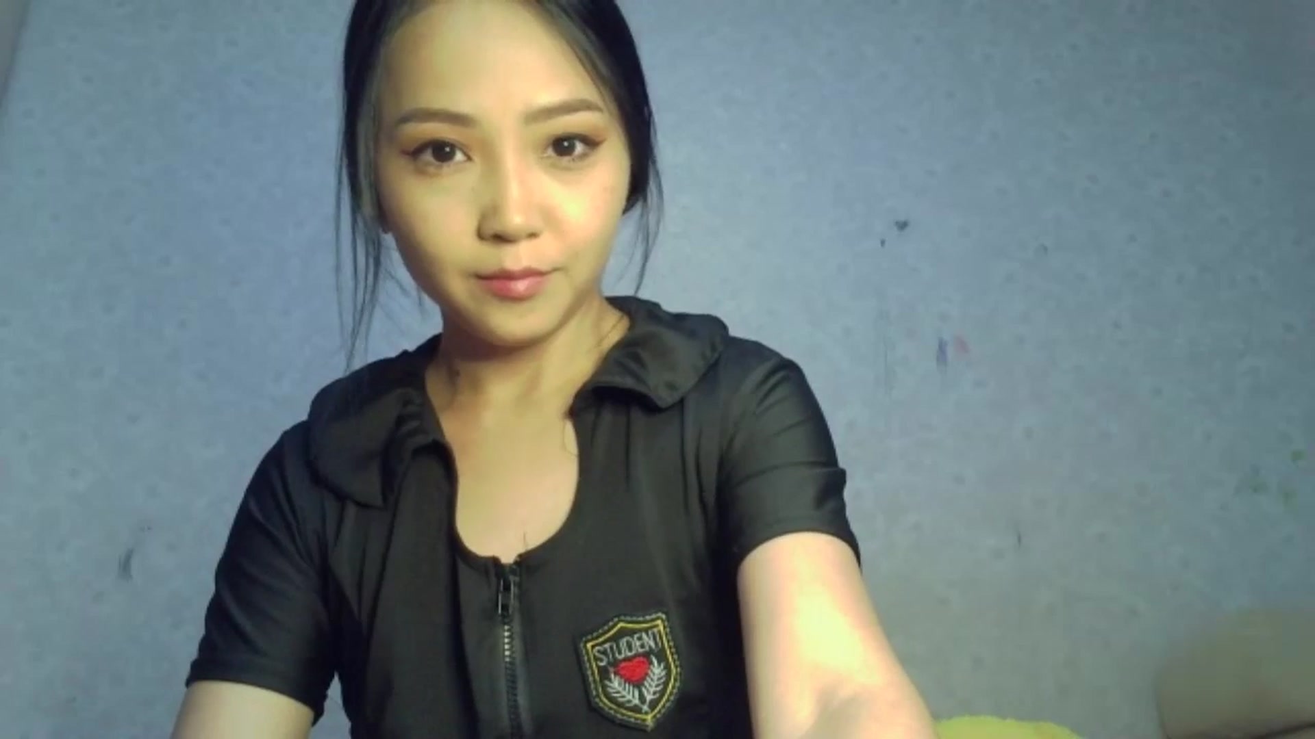 Gallery image thumbnail from Cute_TinyAni's myfreecams stream on, 10/20/2024, 07:46 image 17 of 20
