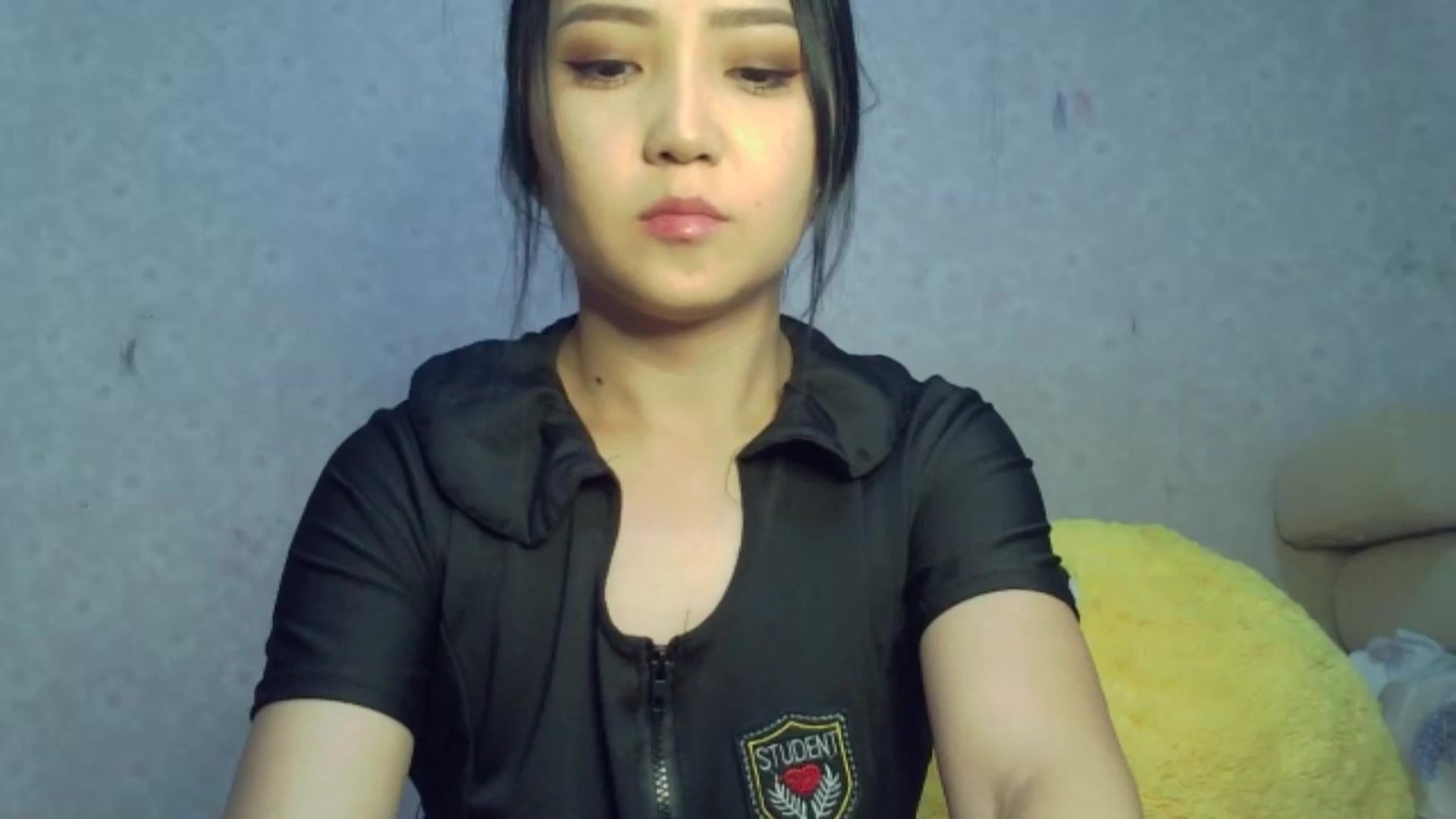Gallery image thumbnail from Cute_TinyAni's myfreecams stream on, 10/20/2024, 07:46 image 16 of 20