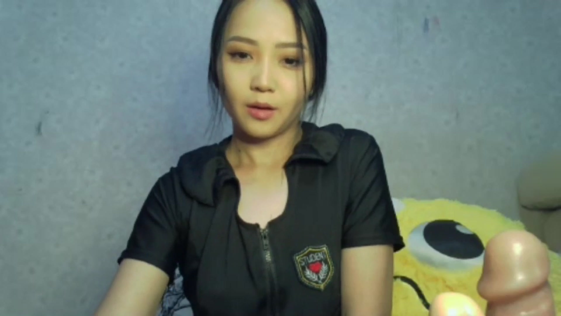 Gallery image thumbnail from Cute_TinyAni's myfreecams stream on, 10/20/2024, 08:15 image 16 of 20