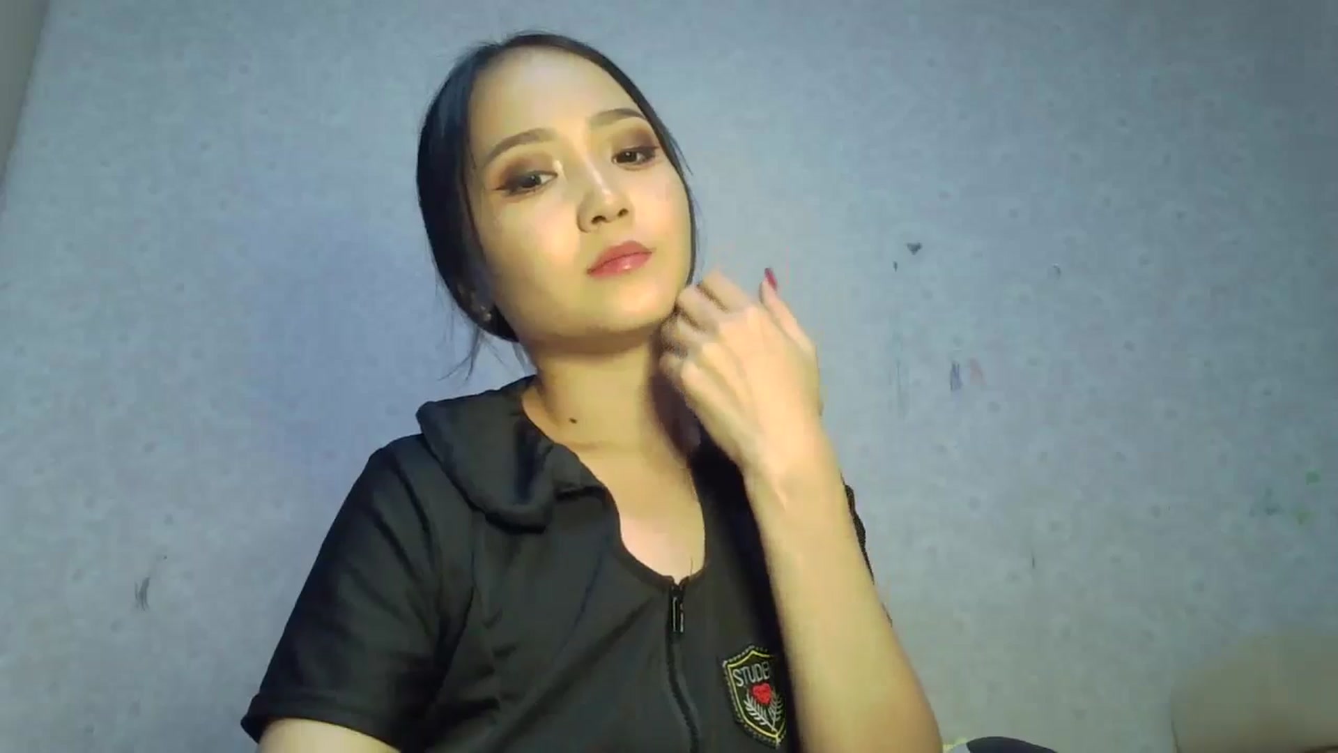 Gallery image thumbnail from Cute_TinyAni's myfreecams stream on, 10/20/2024, 15:17 image 16 of 20