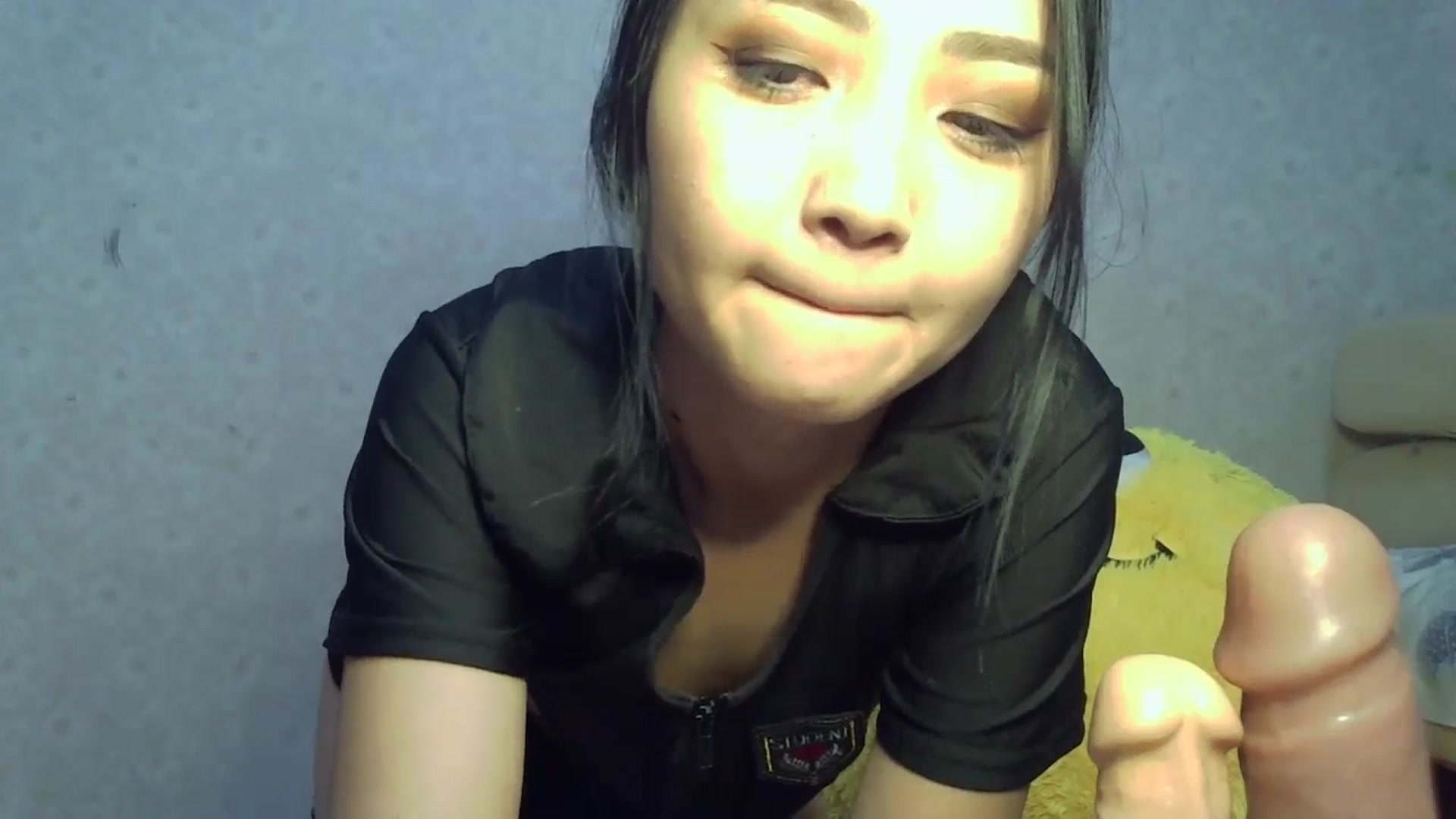 Gallery image thumbnail from Cute_TinyAni's myfreecams stream on, 10/20/2024, 17:31 image 13 of 20