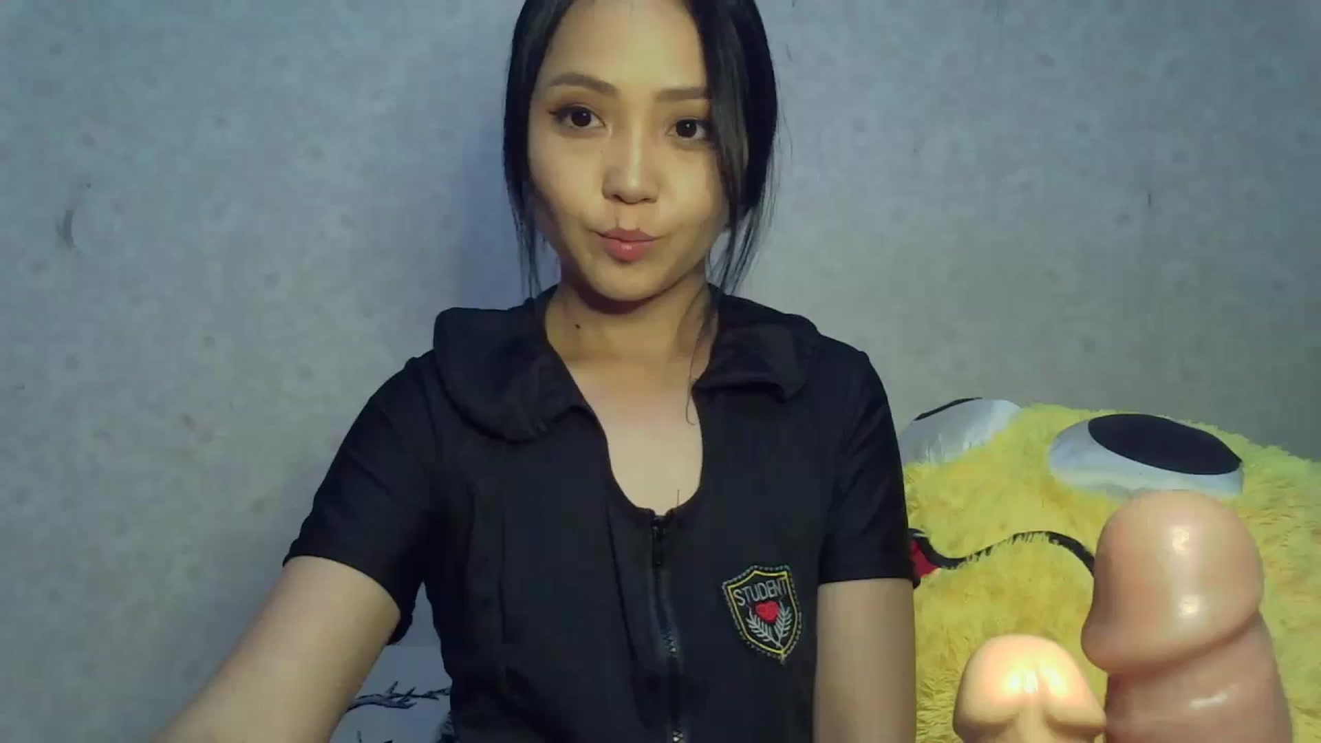 Gallery image thumbnail from Cute_TinyAni's myfreecams stream on, 10/20/2024, 18:49 image 15 of 20