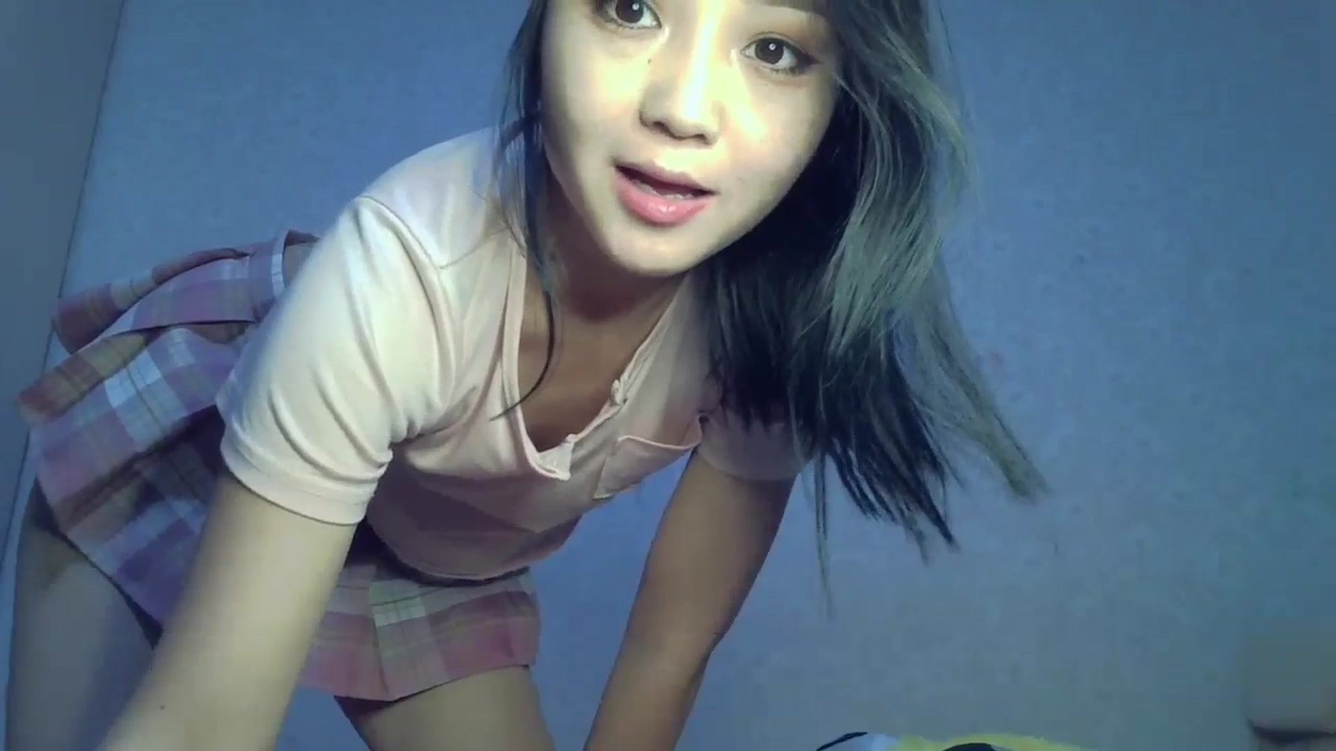 Gallery image thumbnail from Cute_TinyAni's myfreecams stream on, 10/21/2024, 12:37 image 6 of 20