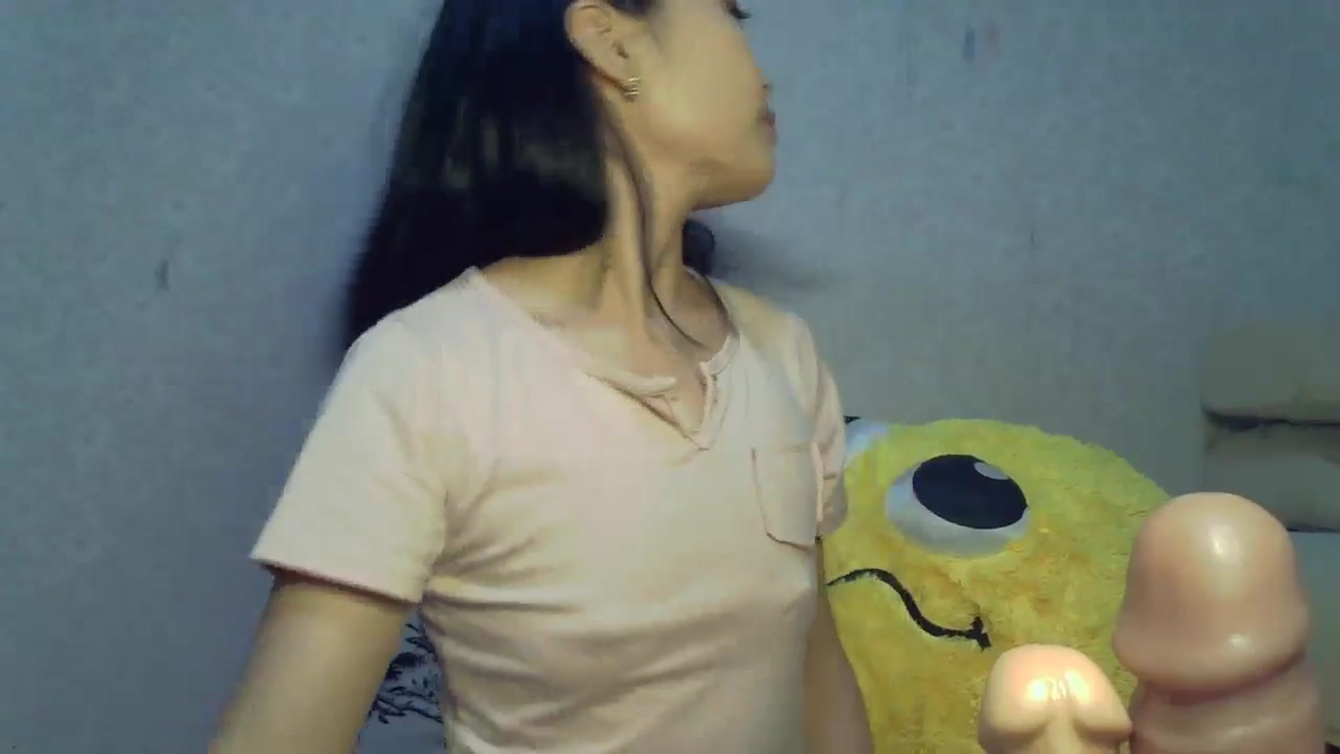 Gallery image thumbnail from Cute_TinyAni's myfreecams stream on, 10/21/2024, 12:37 image 11 of 20