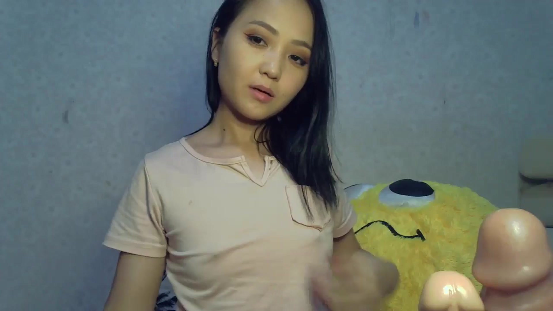 Gallery image thumbnail from Cute_TinyAni's myfreecams stream on, 10/21/2024, 14:20 image 16 of 20