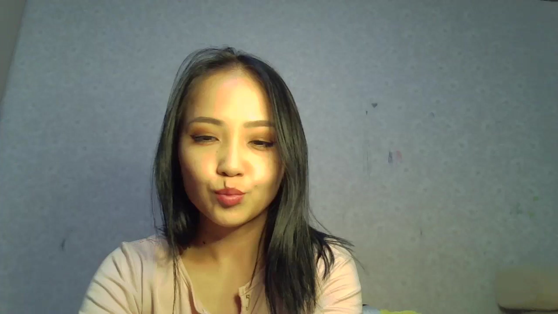 Gallery image thumbnail from Cute_TinyAni's myfreecams stream on, 10/21/2024, 17:44 image 17 of 20