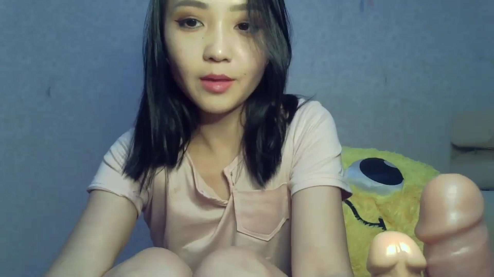Gallery image thumbnail from Cute_TinyAni's myfreecams stream on, 10/21/2024, 18:24 image 15 of 20