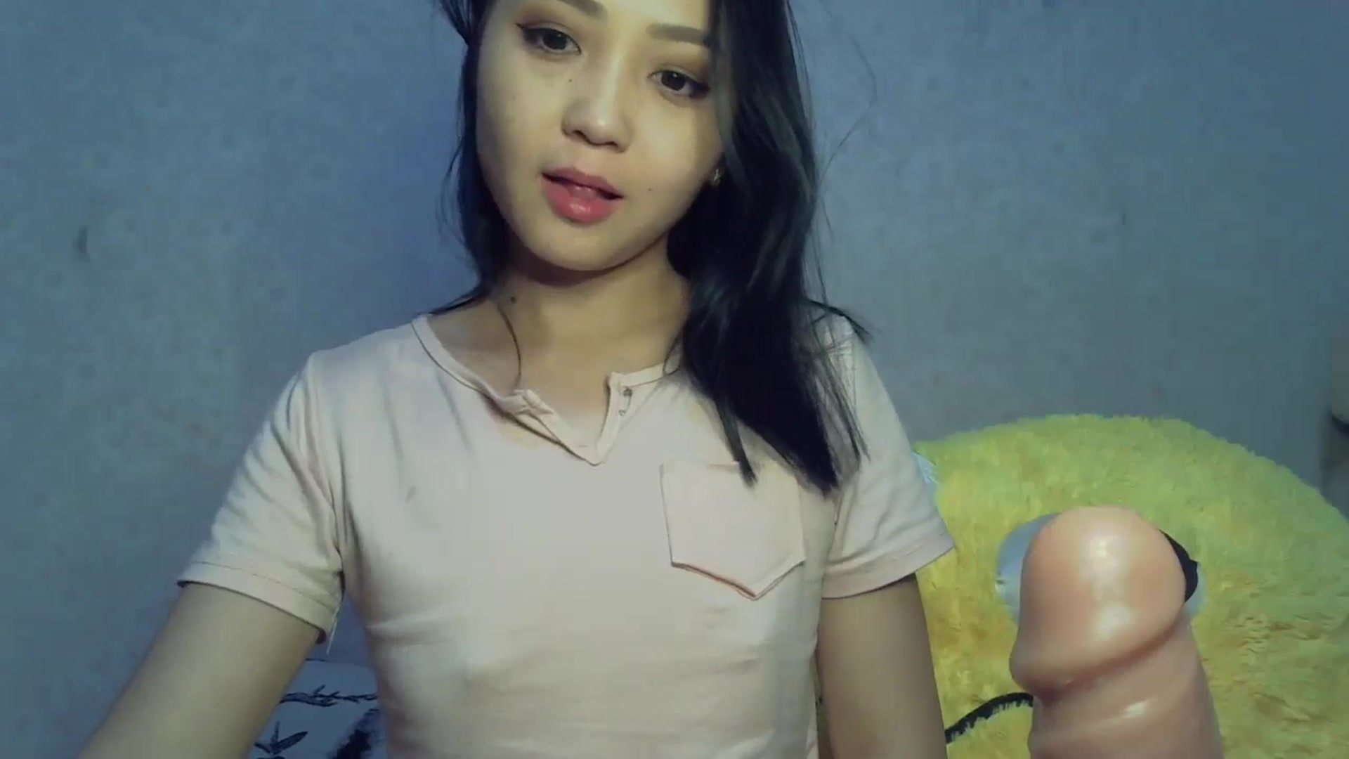Gallery image thumbnail from Cute_TinyAni's myfreecams stream on, 10/21/2024, 22:21 image 11 of 20