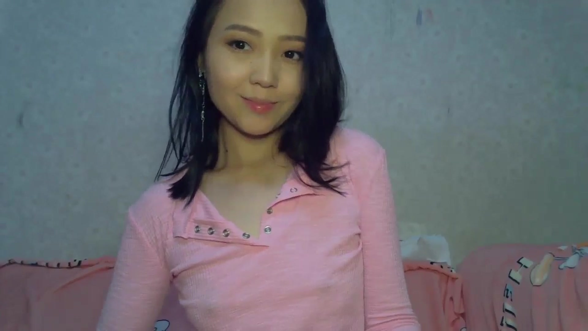 Gallery image thumbnail from Cute_TinyAni's myfreecams stream on, 11/22/2024, 18:00 image 6 of 20