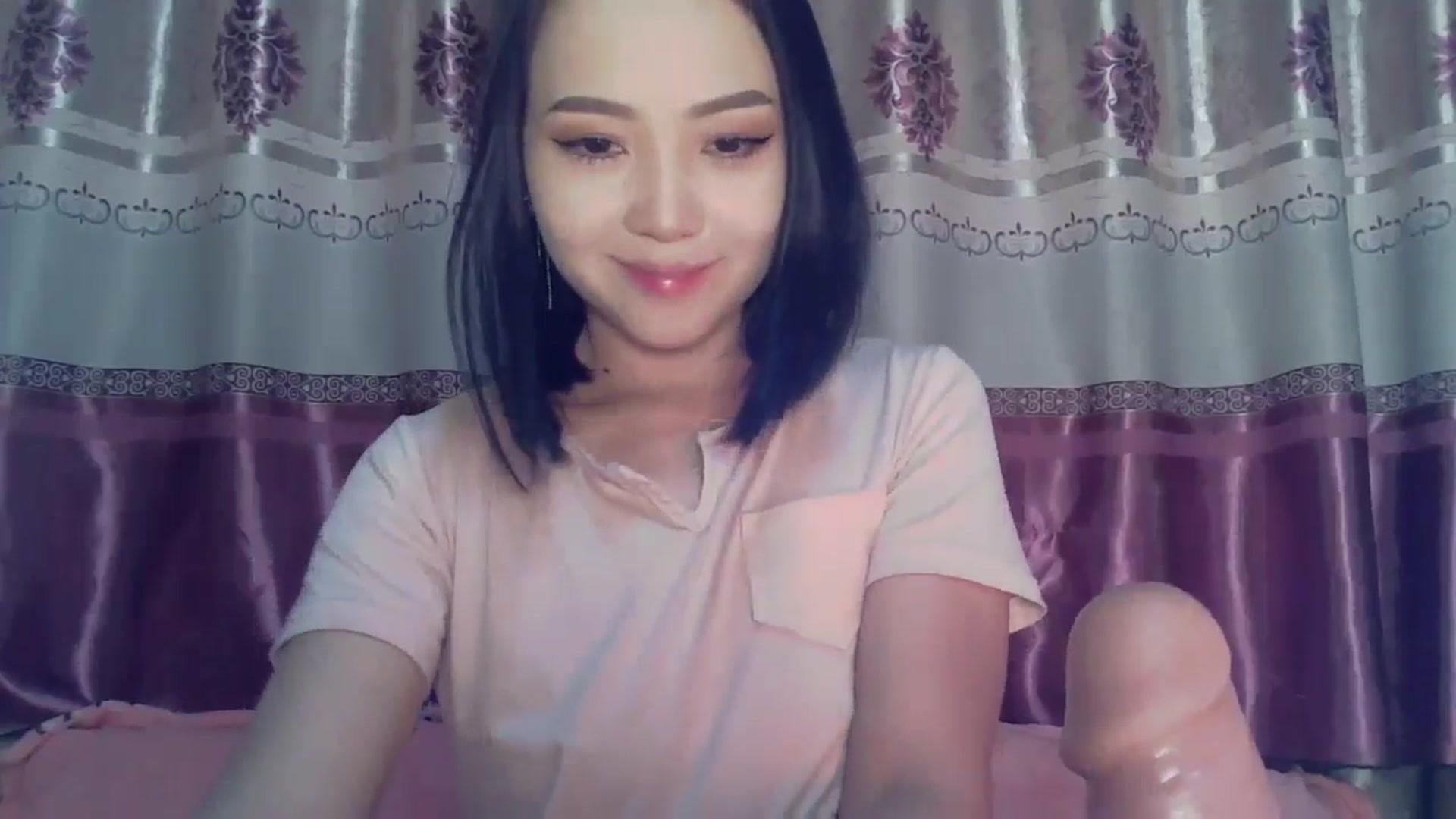 Gallery image thumbnail from Cute_TinyAni's myfreecams stream on, 12/28/2024, 18:30 image 14 of 20