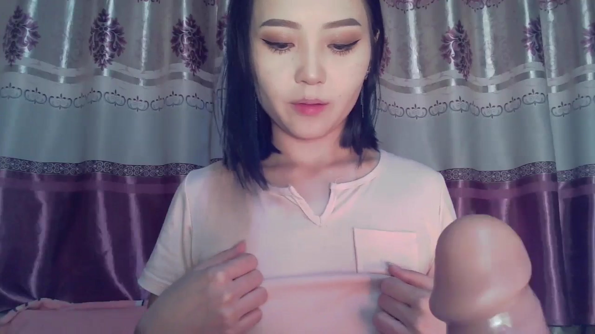 Gallery image thumbnail from Cute_TinyAni's myfreecams stream on, 12/28/2024, 18:30 image 18 of 20