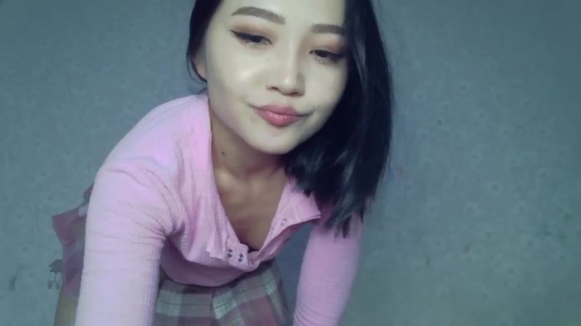 Gallery image thumbnail from Cute_TinyAni's myfreecams stream on, 02/02/2025, 17:02 image 10 of 20