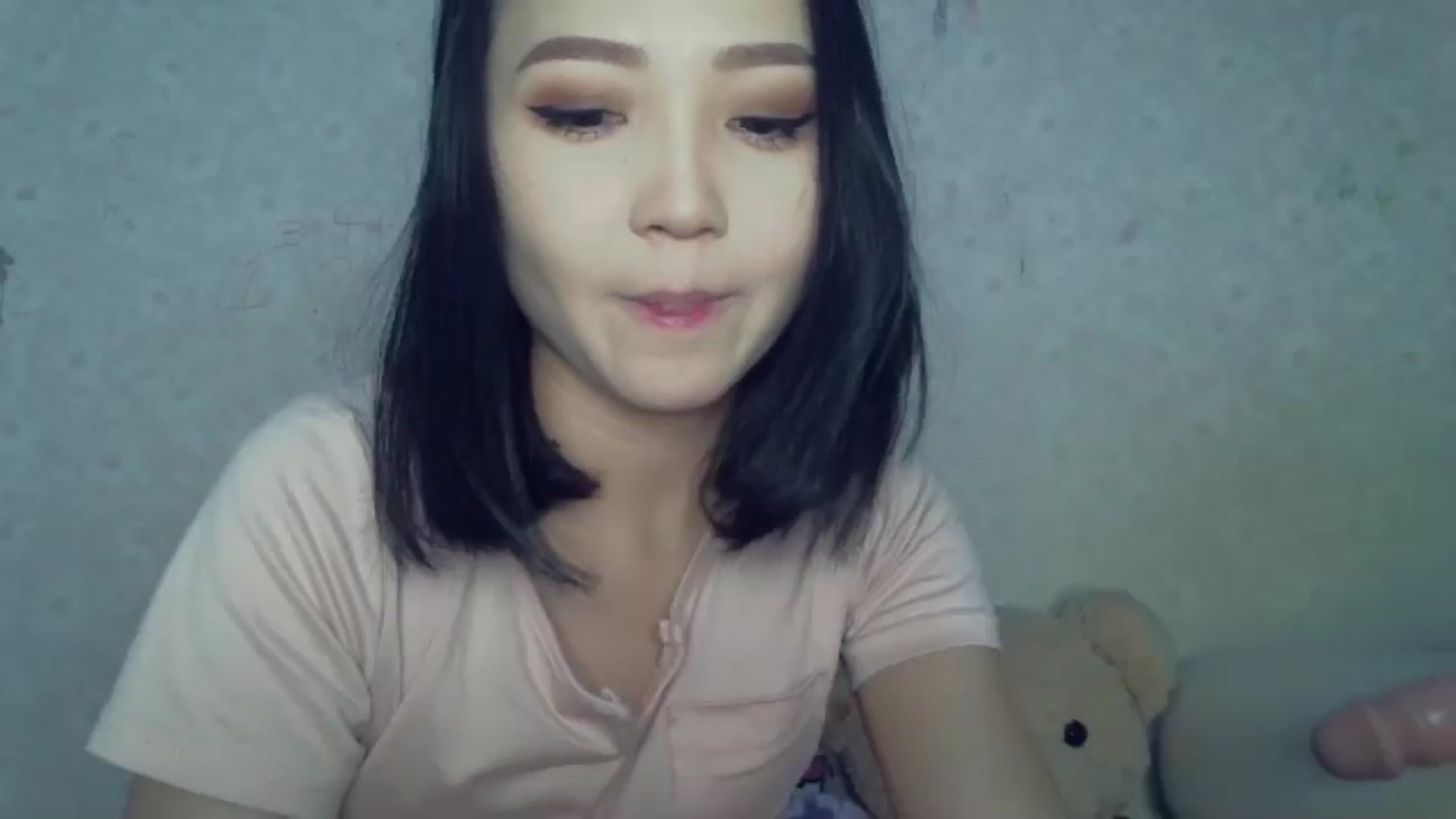 Gallery image thumbnail from Cute_TinyAni's myfreecams stream on, 02/04/2025, 20:30 image 4 of 20