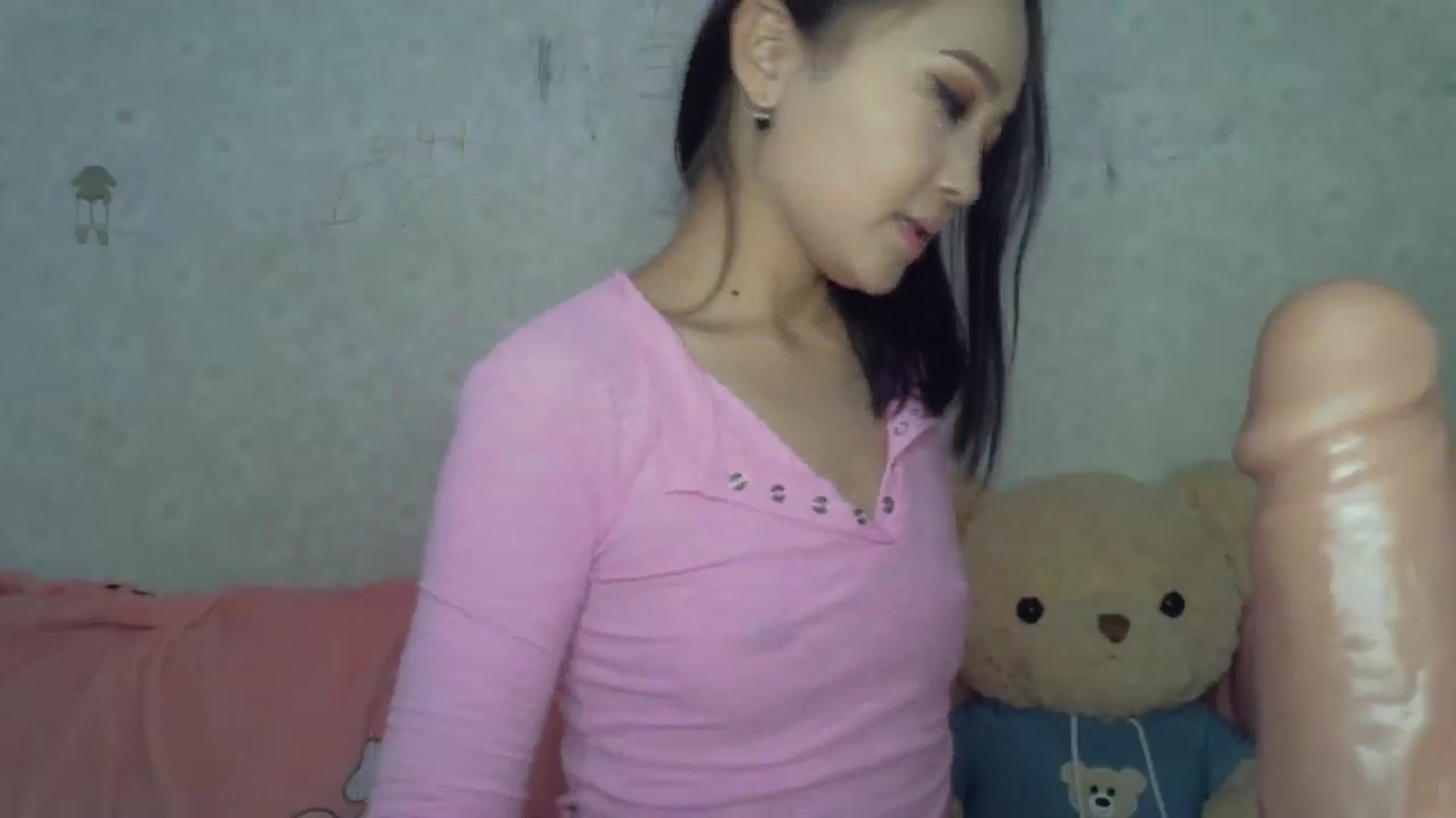 Gallery image thumbnail from Cute_TinyAni's myfreecams stream on, 03/30/2025, 16:34 image 17 of 20