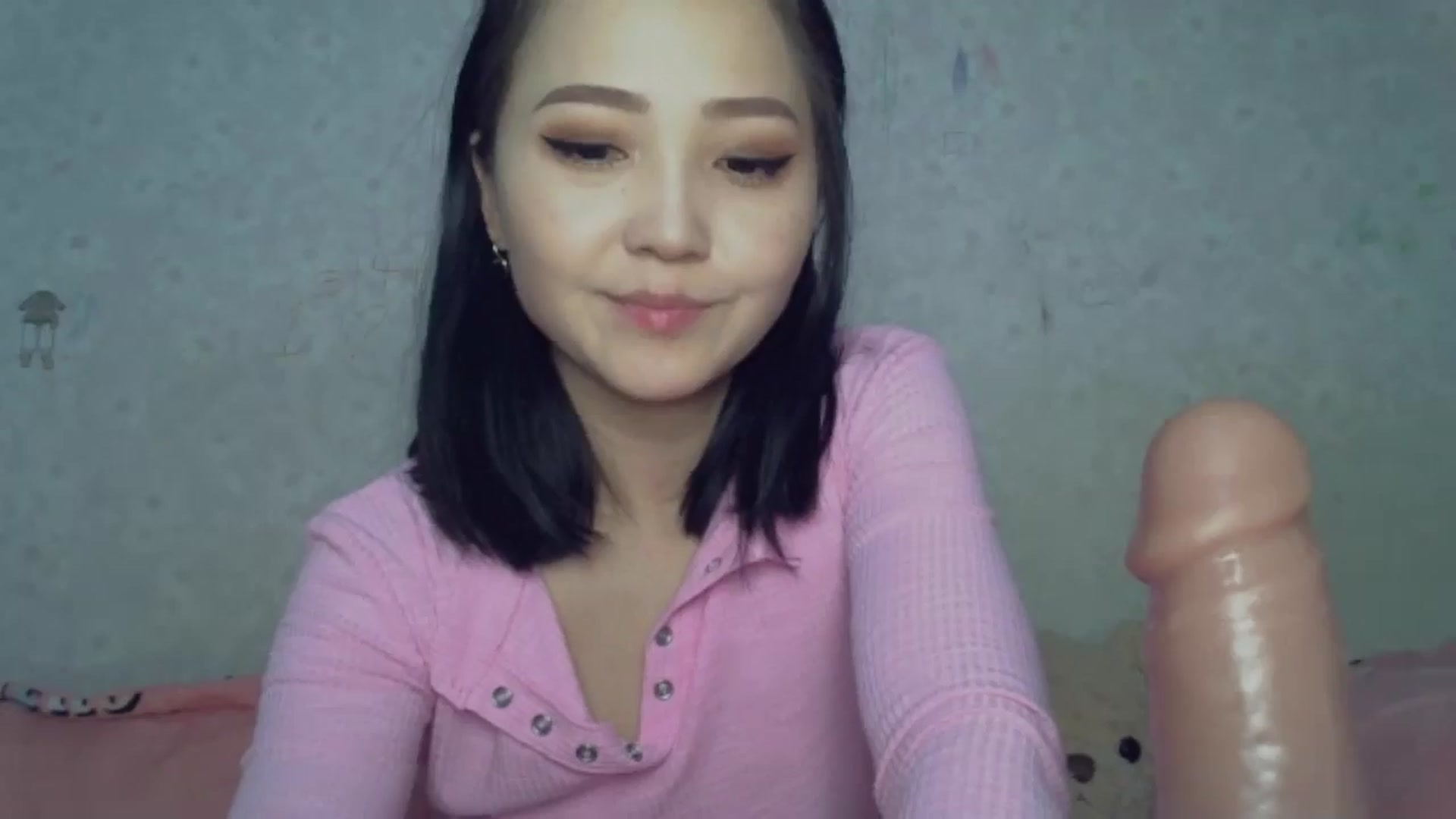Gallery image thumbnail from Cute_TinyAni's myfreecams stream on, 03/30/2025, 19:29 image 2 of 20