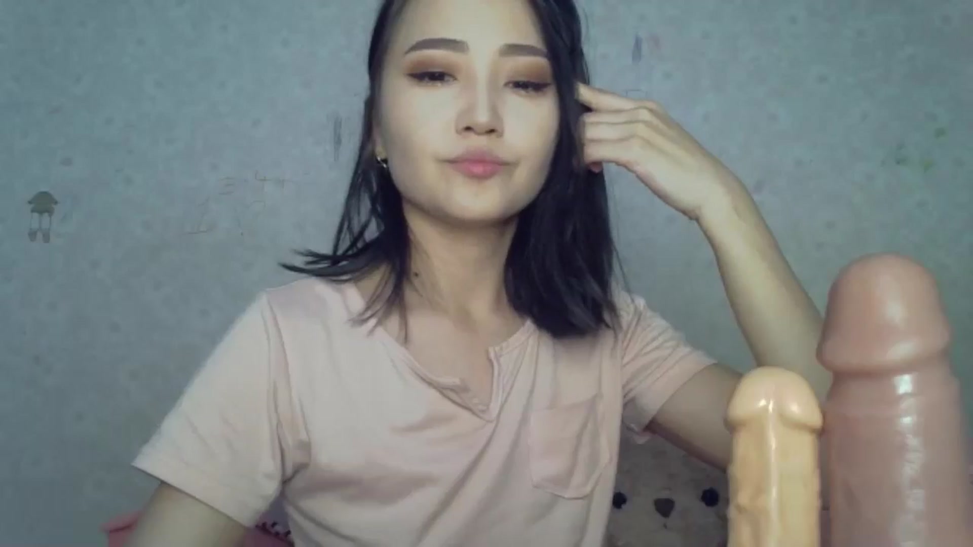 Gallery image thumbnail from Cute_TinyAni's myfreecams stream on, 03/31/2025, 19:09 image 12 of 20