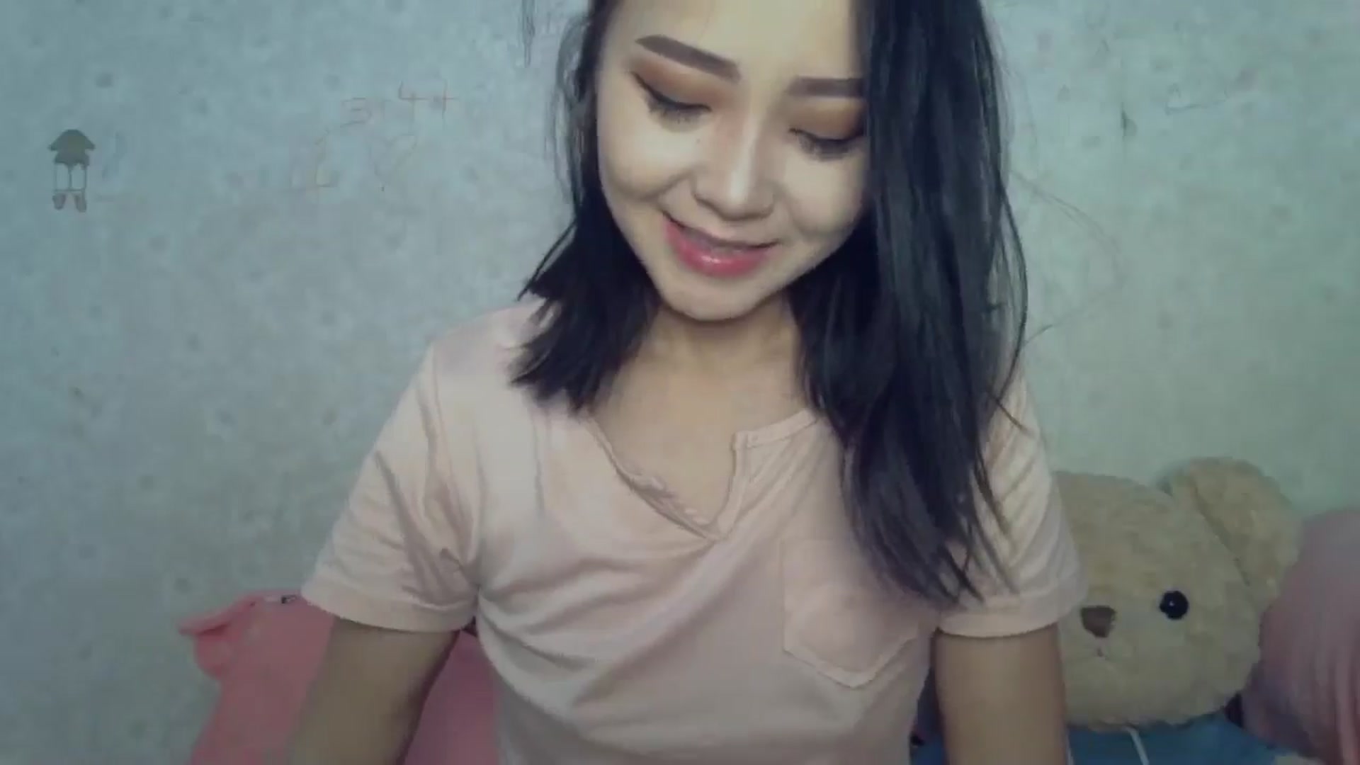 Gallery image thumbnail from Cute_TinyAni's myfreecams stream on, 03/31/2025, 19:09 image 3 of 20