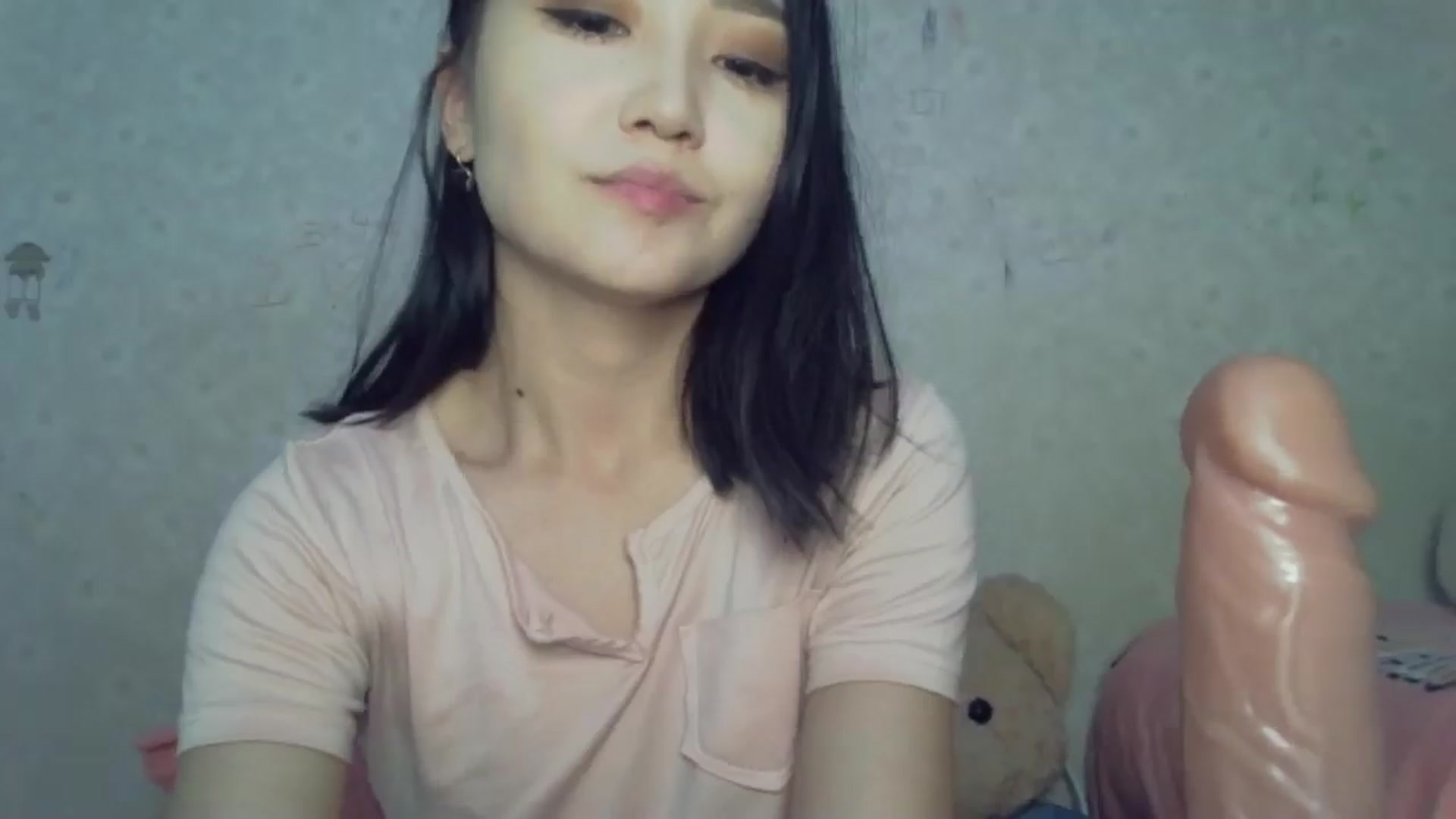 Gallery image thumbnail from Cute_TinyAni's myfreecams stream on, 03/31/2025, 19:37 image 15 of 20