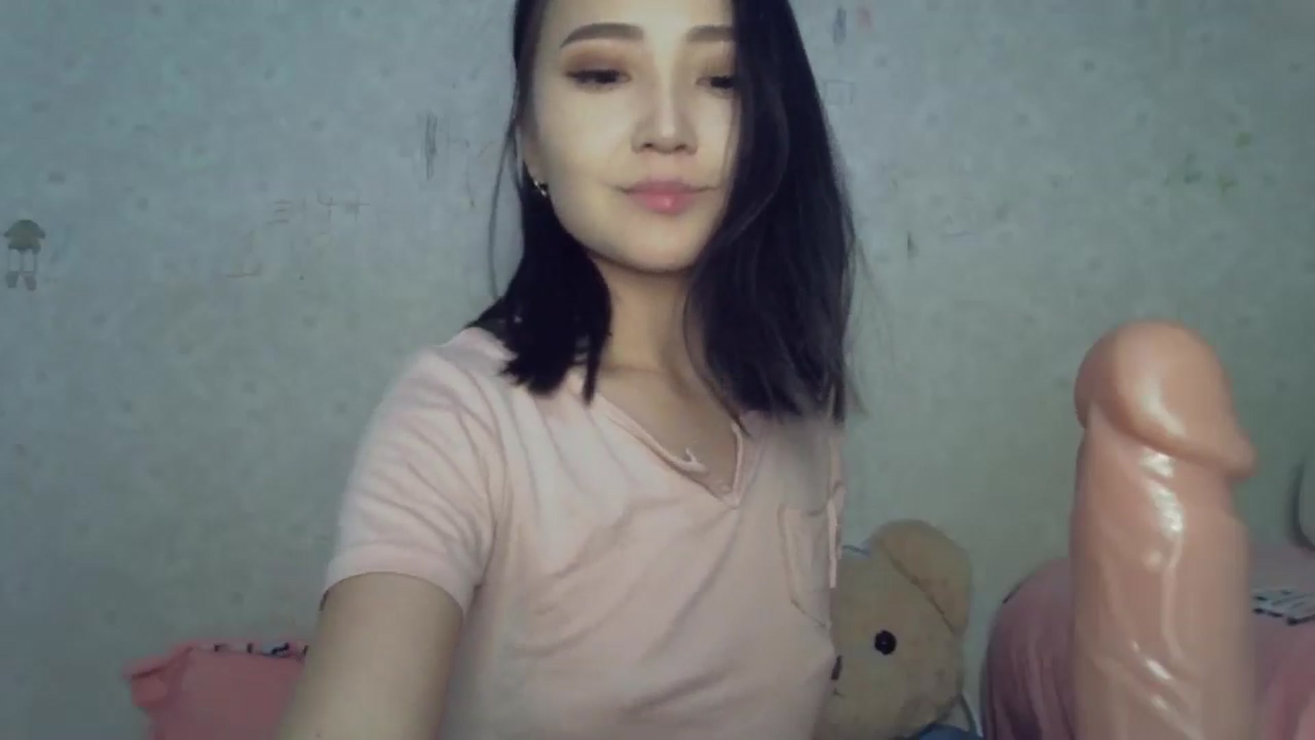 Gallery image thumbnail from Cute_TinyAni's myfreecams stream on, 03/31/2025, 19:37 image 16 of 20