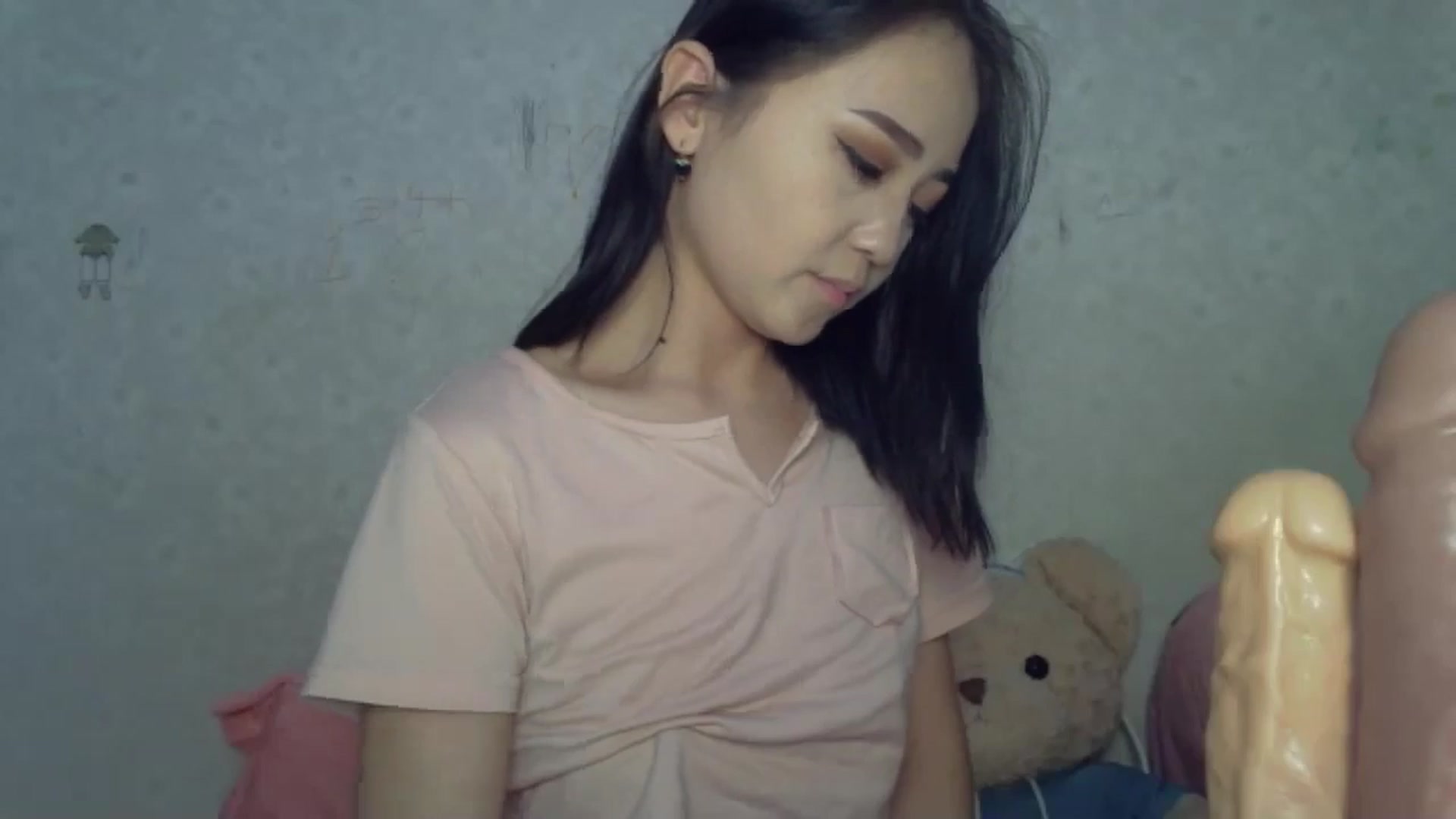 Gallery image thumbnail from Cute_TinyAni's myfreecams stream on, 03/31/2025, 20:00 image 8 of 20