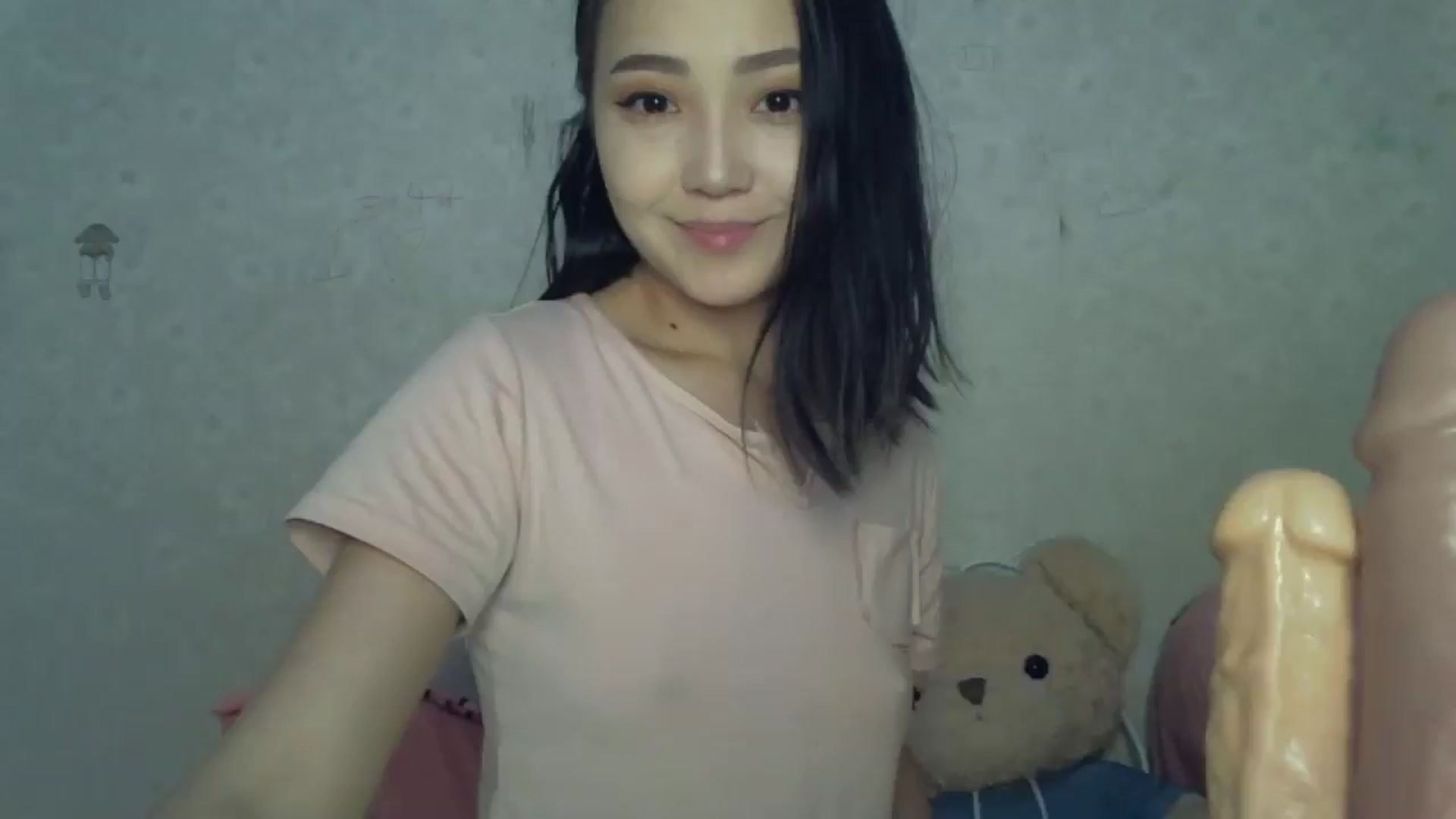 Gallery image thumbnail from Cute_TinyAni's myfreecams stream on, 03/31/2025, 20:00 image 6 of 20