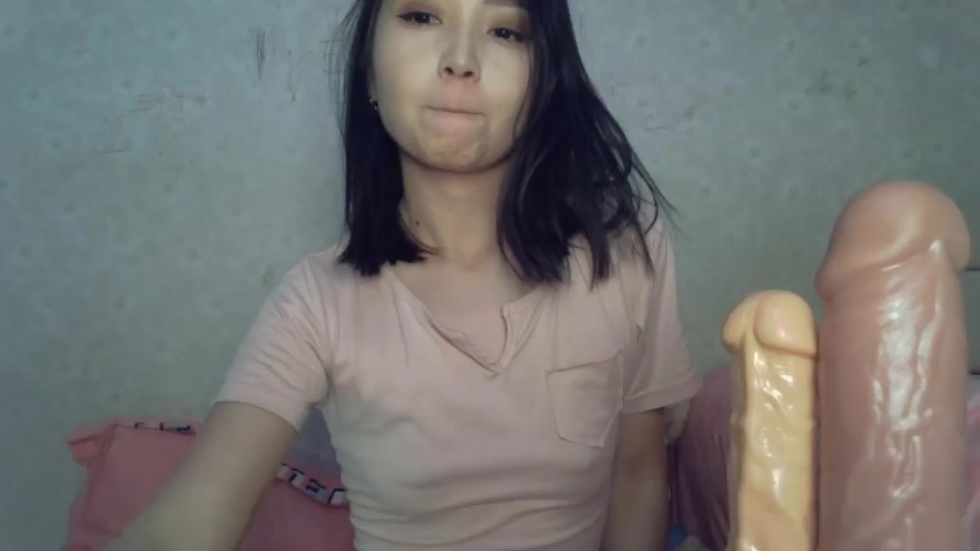 Gallery image thumbnail from Cute_TinyAni's myfreecams stream on, 03/31/2025, 21:03 image 14 of 20