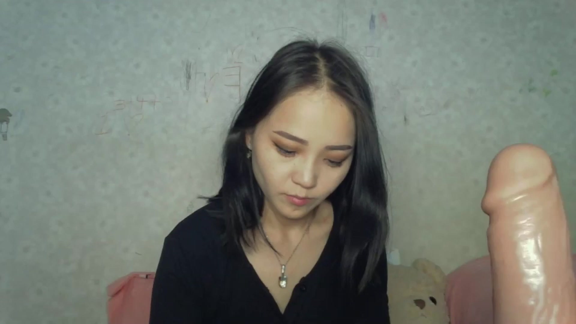 Gallery image thumbnail from Cute_TinyAni's myfreecams stream on, 04/01/2025, 15:15 image 2 of 20