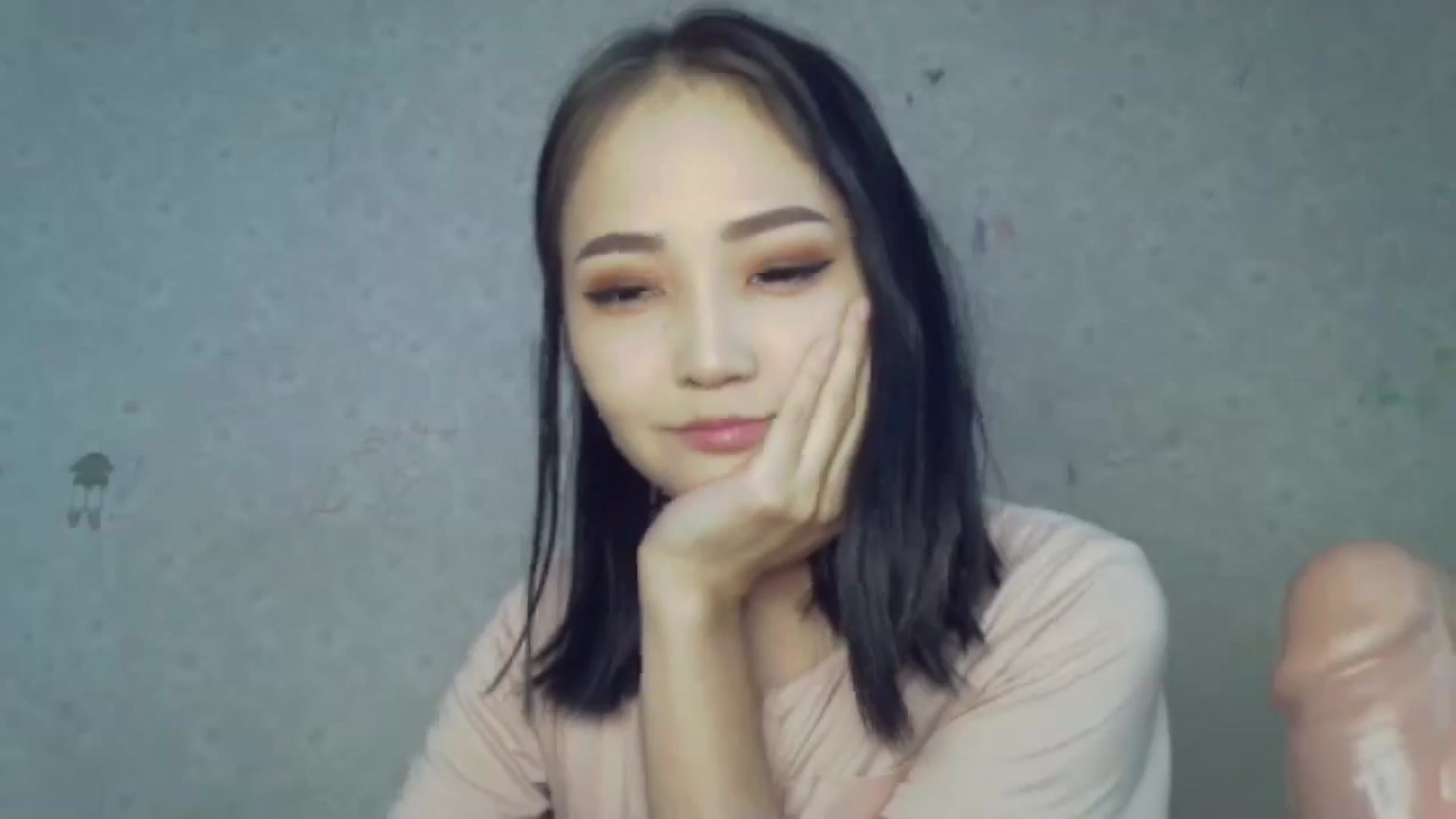 Gallery image thumbnail from Cute_TinyAni's myfreecams stream on, 04/02/2025, 08:05 image 14 of 20