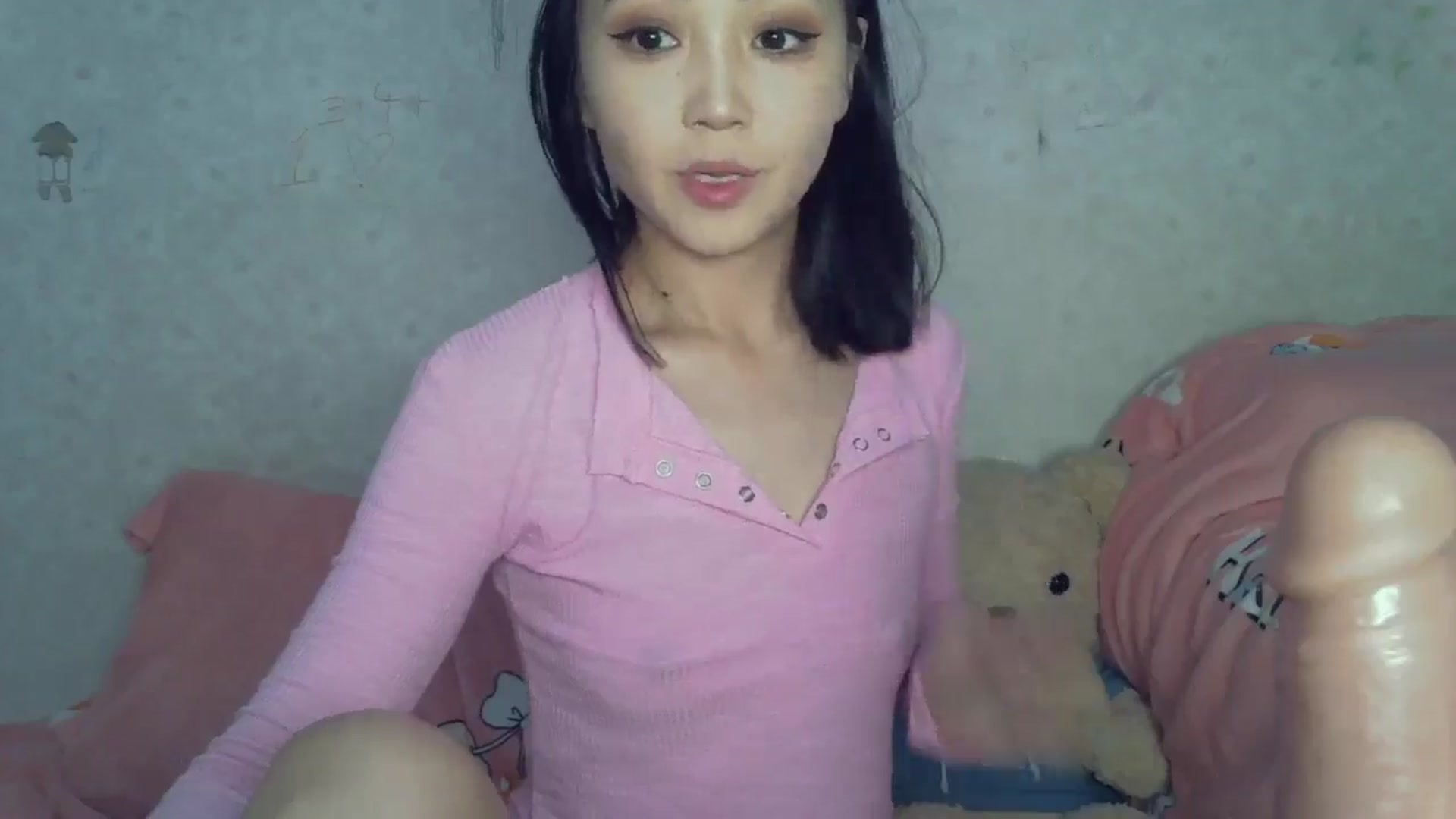 Gallery image thumbnail from Cute_TinyAni's myfreecams stream on, 04/05/2025, 15:40 image 5 of 20