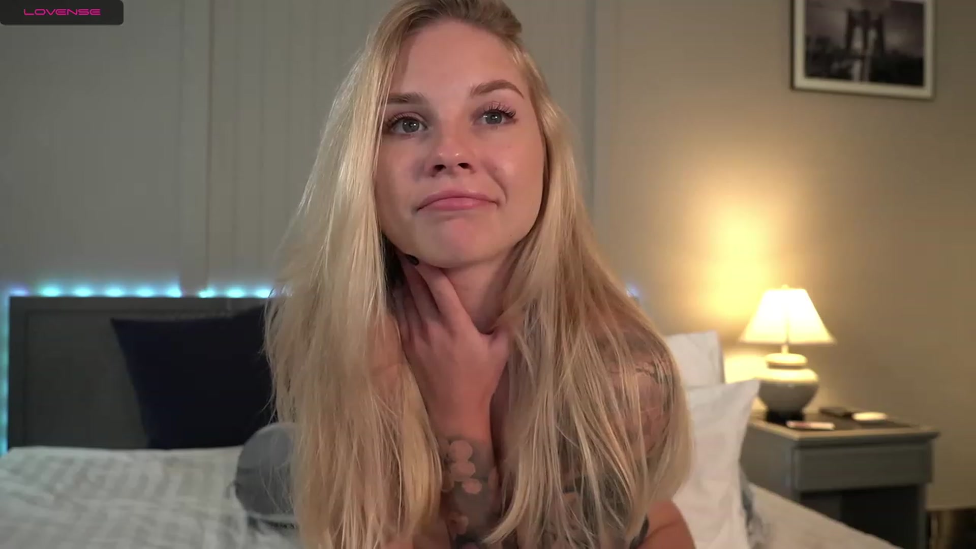 Gallery image thumbnail from Cute__foxy's myfreecams stream on, 01/26/2023, 17:26 image 7 of 20