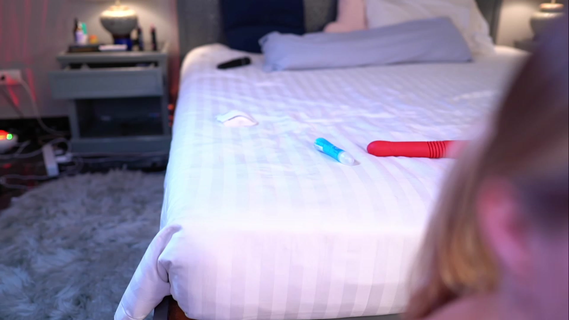 Gallery image thumbnail from Cute__foxy's myfreecams stream on, 12/23/2023, 16:44 image 16 of 20